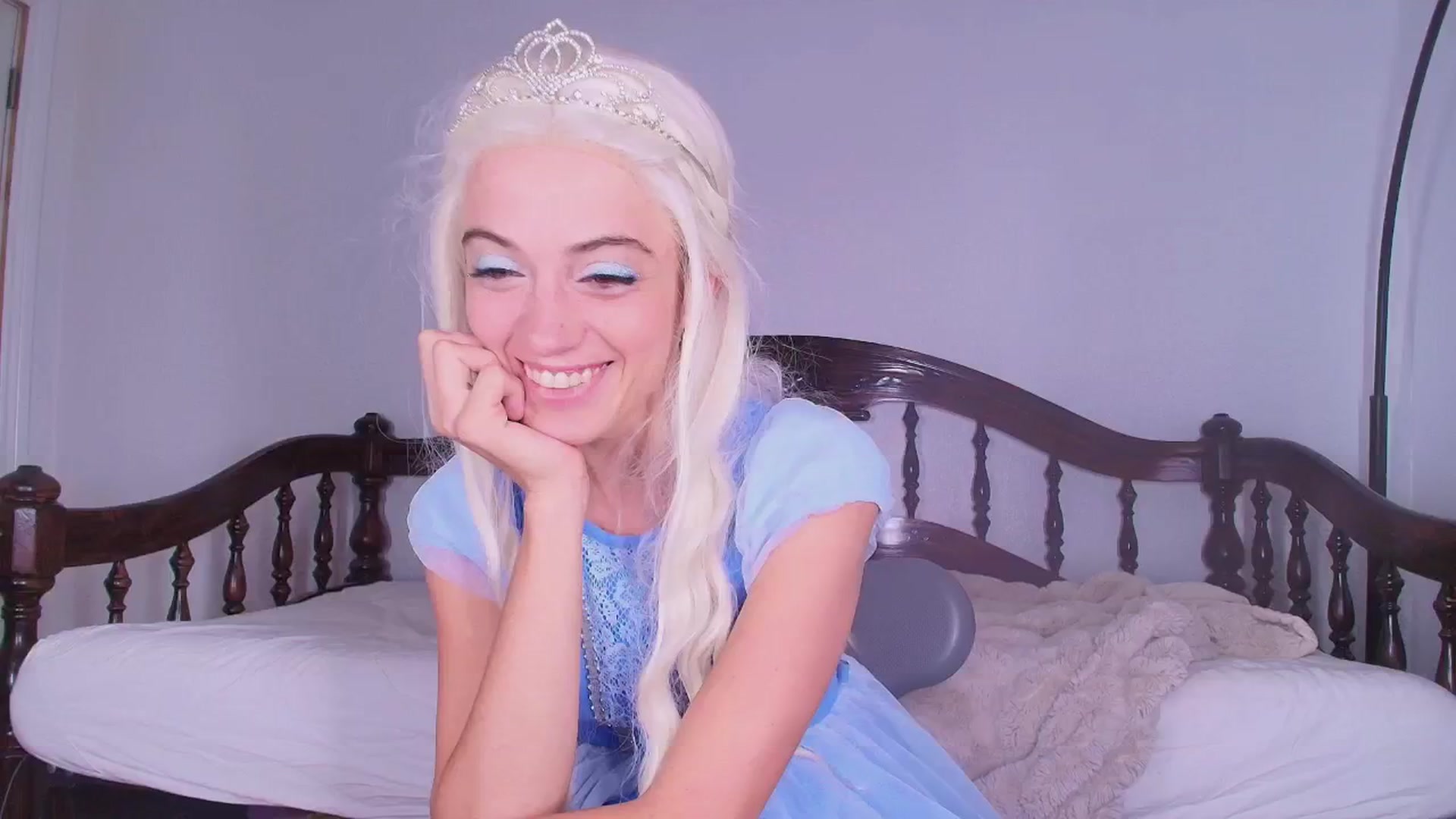 Gallery image thumbnail from NaomiDee's myfreecams stream on, 04/10/2025, 07:08 image 1 of 20