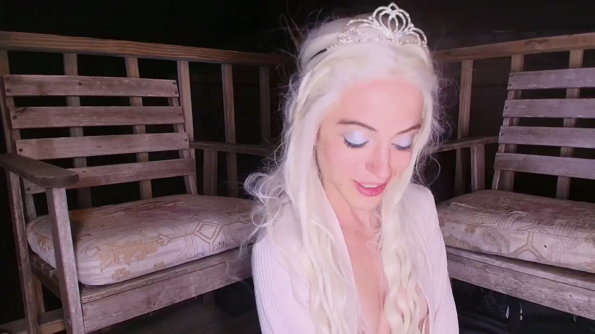Gallery image thumbnail from NaomiDee's myfreecams stream on, 04/10/2025, 08:01 image 16 of 20