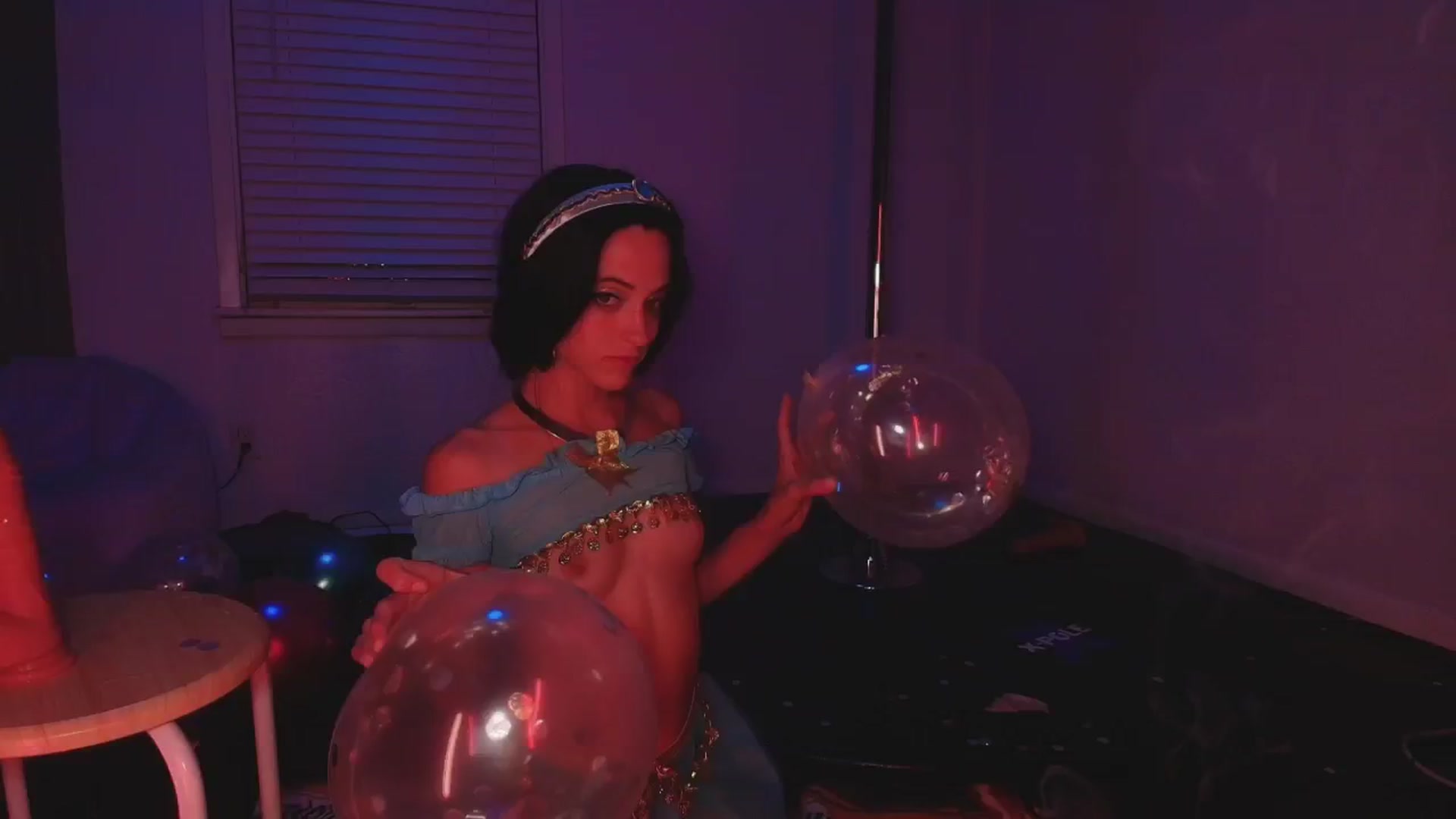 Gallery image thumbnail from NaomiDee's myfreecams stream on, 04/13/2025, 06:29 image 17 of 20