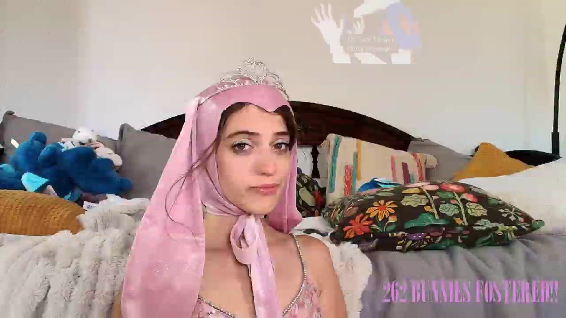 Gallery image thumbnail from NaomiDee's myfreecams stream on, 04/14/2025, 23:13 image 20 of 20