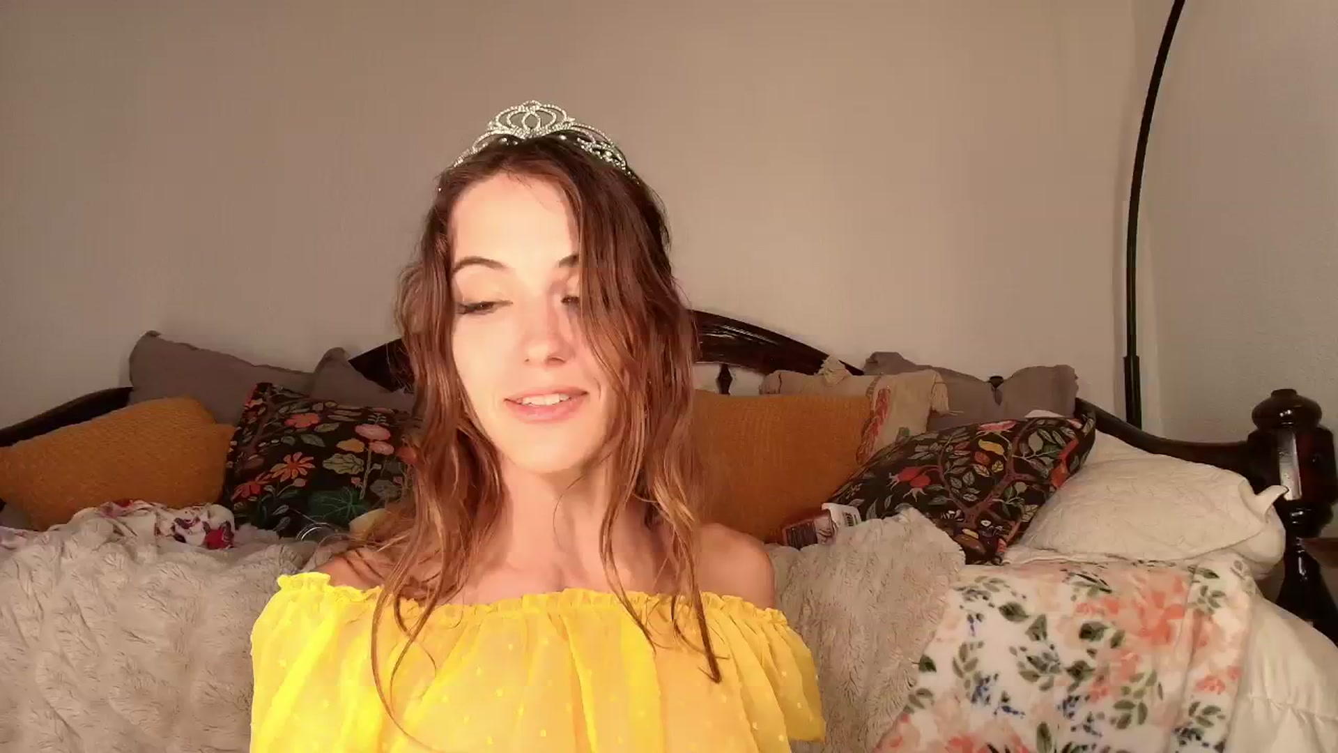 Gallery image thumbnail from NaomiDee's myfreecams stream on, 04/19/2025, 06:27 image 15 of 20