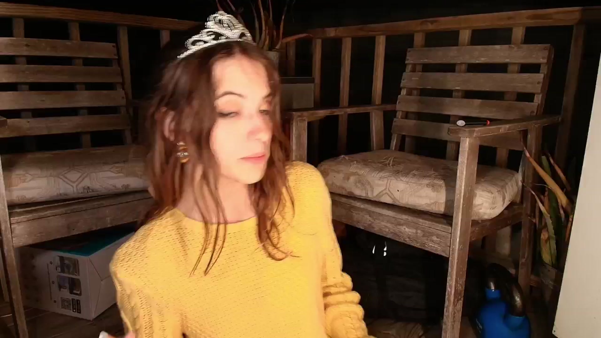 Gallery image thumbnail from NaomiDee's myfreecams stream on, 04/19/2025, 12:00 image 6 of 20