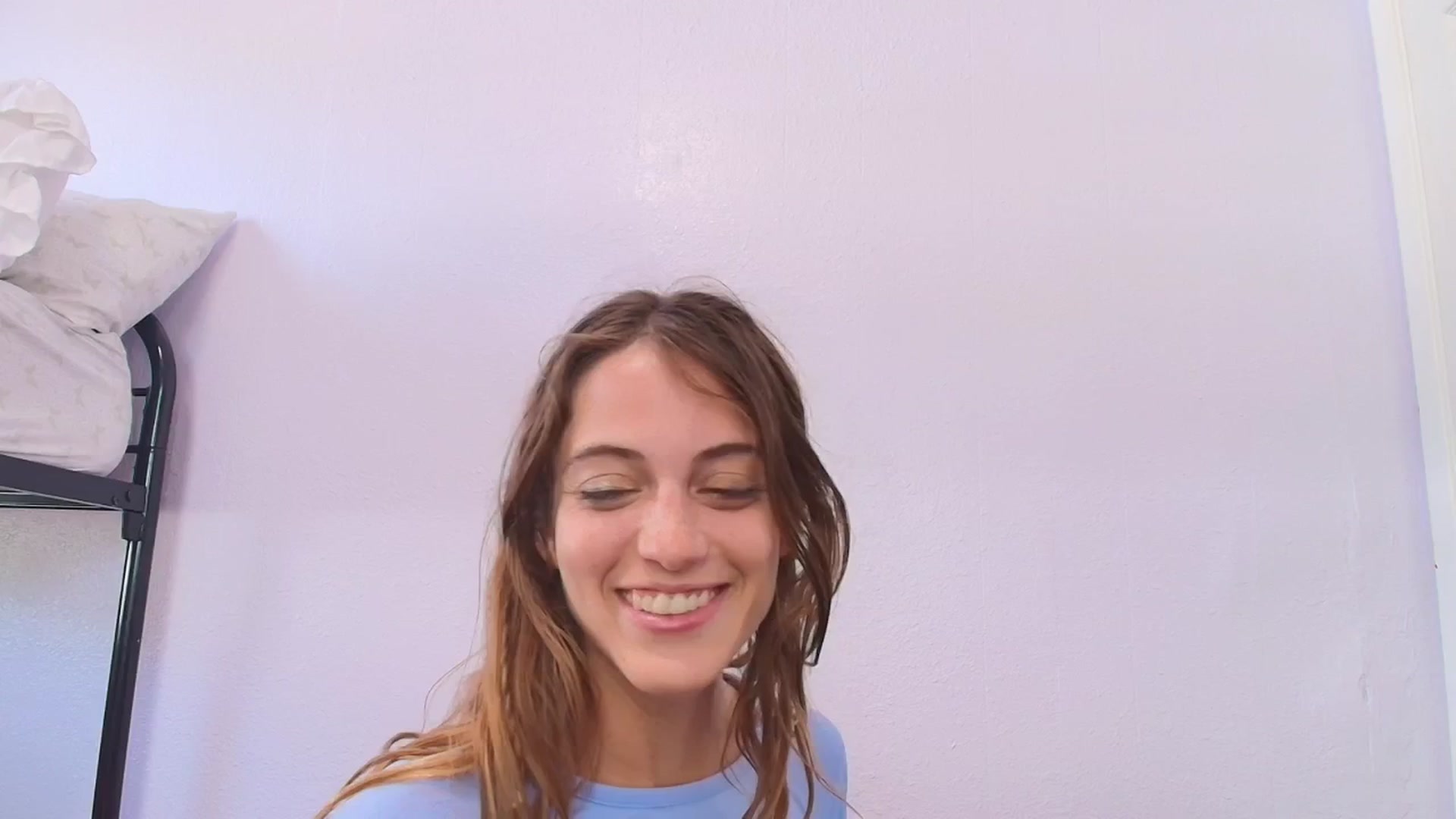 Gallery image thumbnail from NaomiDee's myfreecams stream on, 05/24/2025, 21:27 image 1 of 20