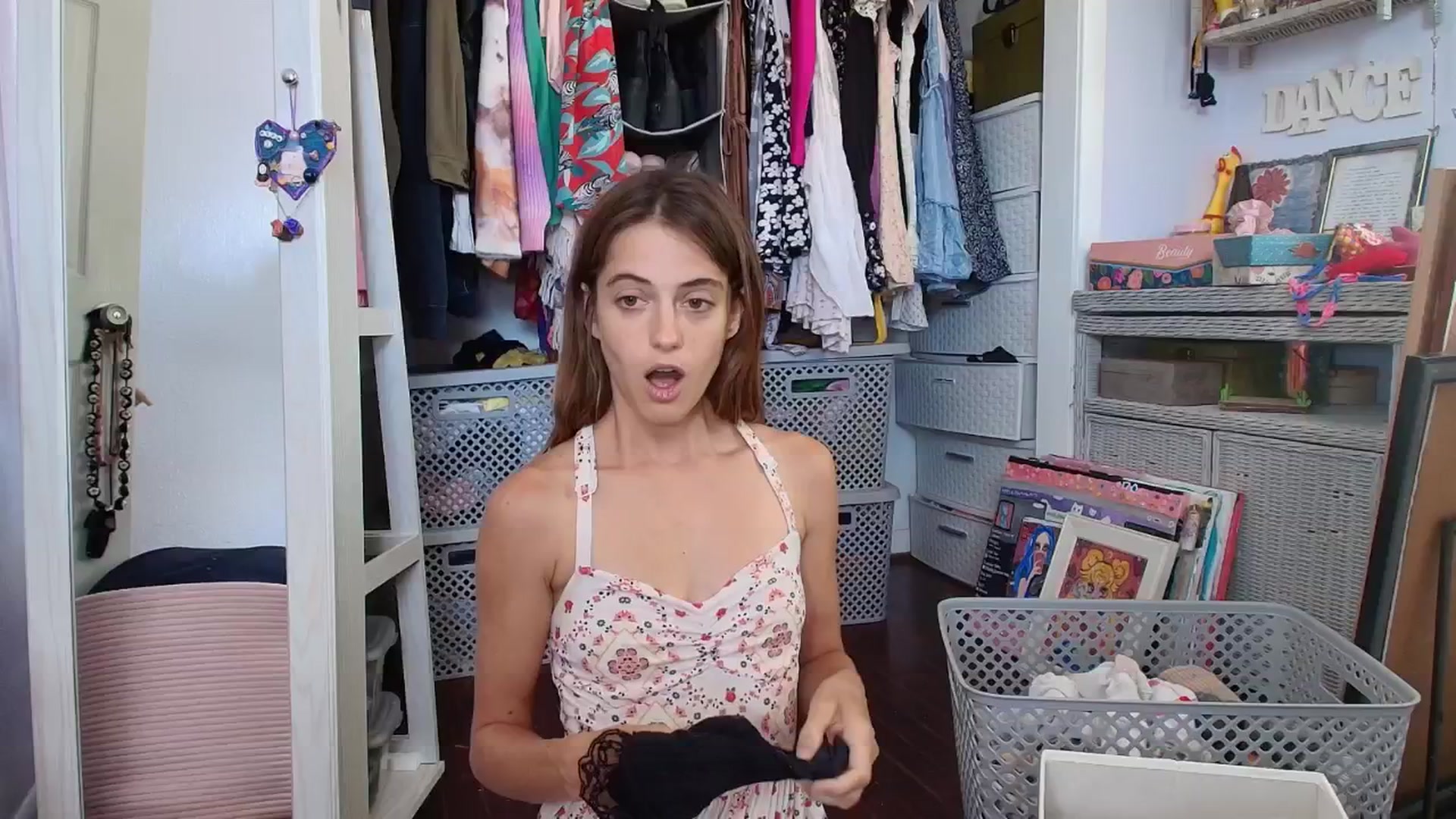 Gallery image thumbnail from NaomiDee's myfreecams stream on, 06/26/2025, 17:53 image 19 of 20