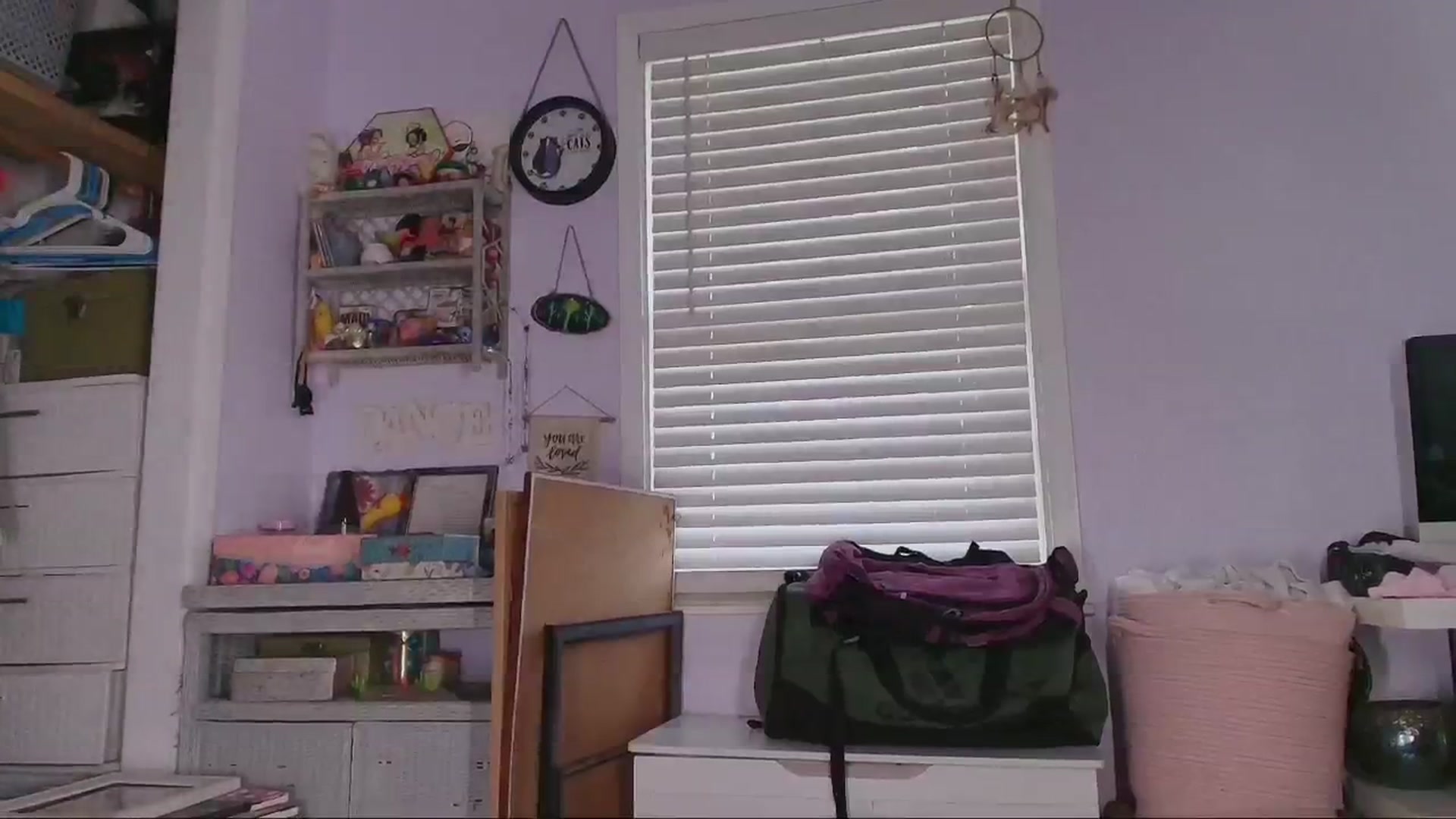 Gallery image thumbnail from NaomiDee's myfreecams stream on, 07/09/2025, 03:45 image 5 of 20