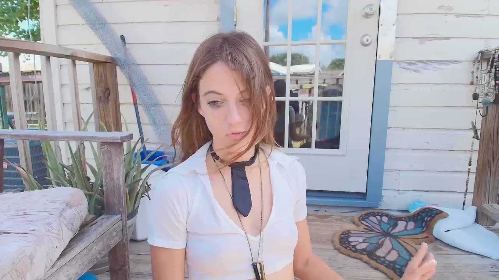 Gallery image thumbnail from NaomiDee's myfreecams stream on, 08/06/2025, 17:07 image 14 of 20