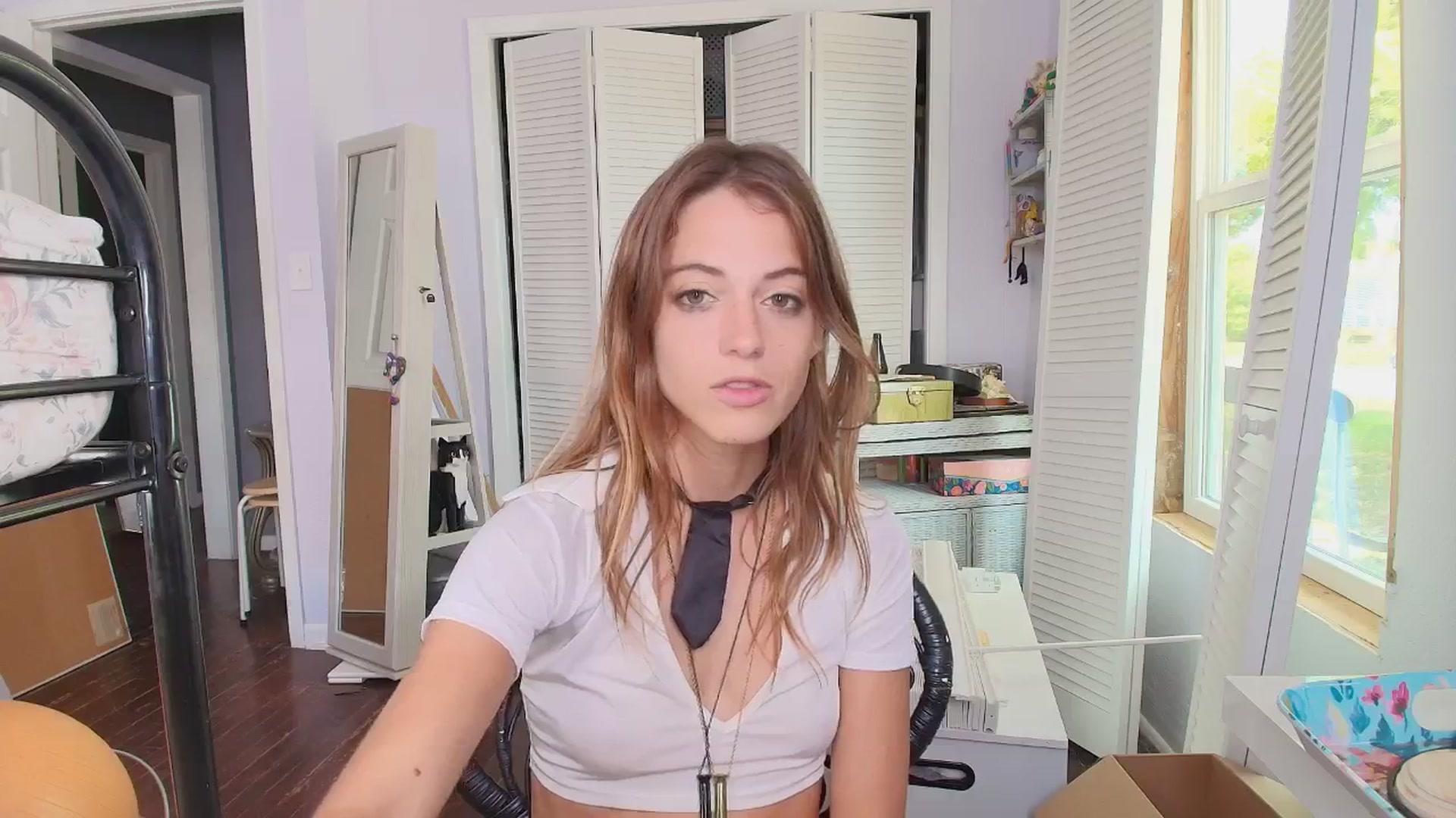Gallery image thumbnail from NaomiDee's myfreecams stream on, 08/06/2025, 17:07 image 11 of 20