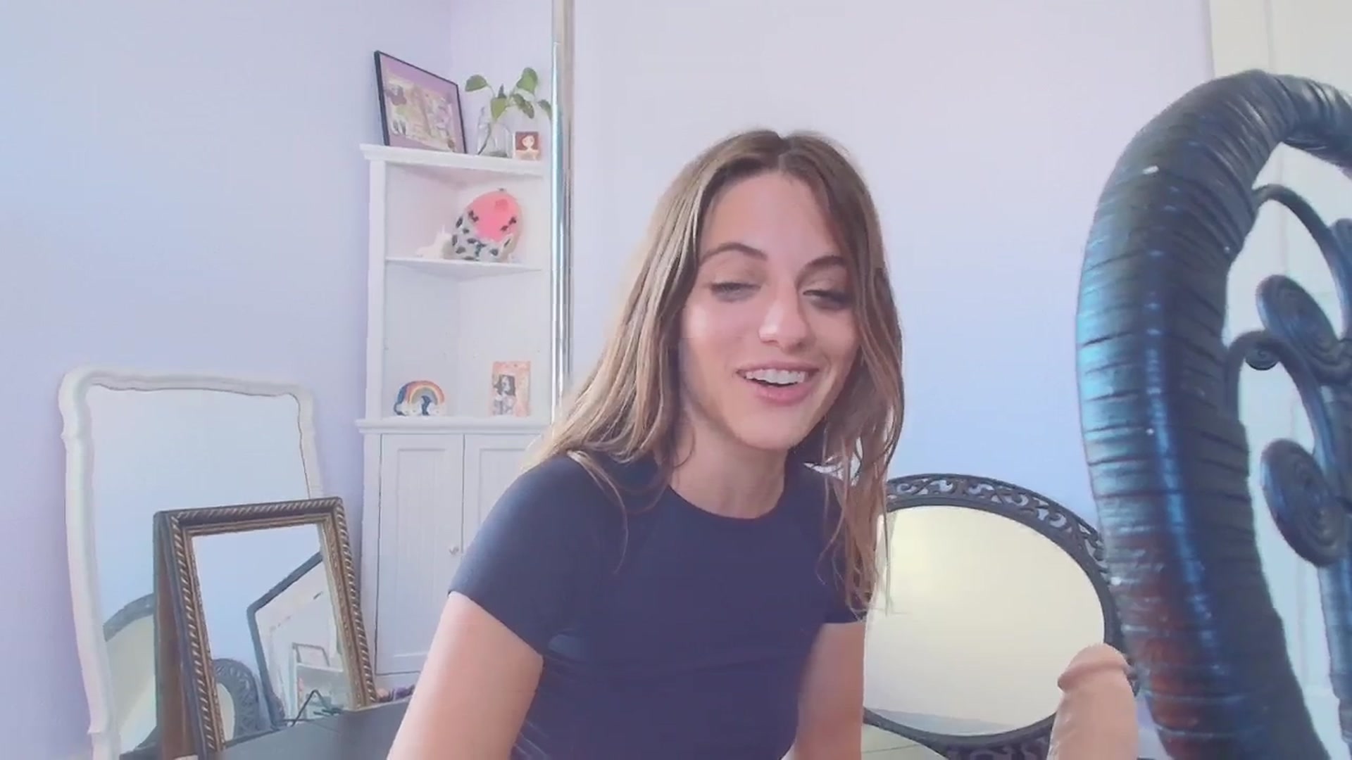 Gallery image thumbnail from NaomiDee's myfreecams stream on, 08/14/2025, 21:43 image 20 of 20