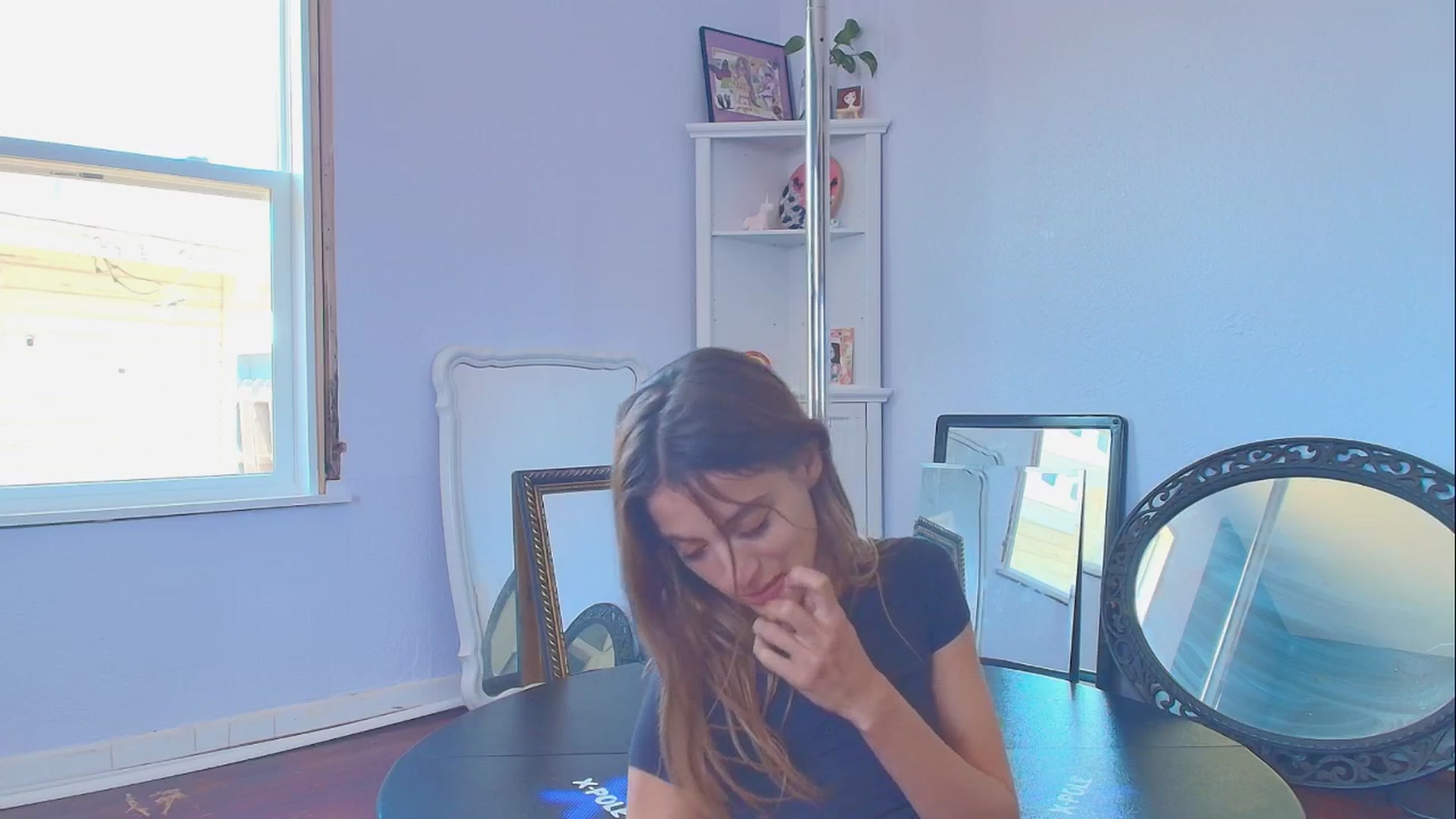 Gallery image thumbnail from NaomiDee's myfreecams stream on, 08/14/2025, 21:43 image 6 of 20