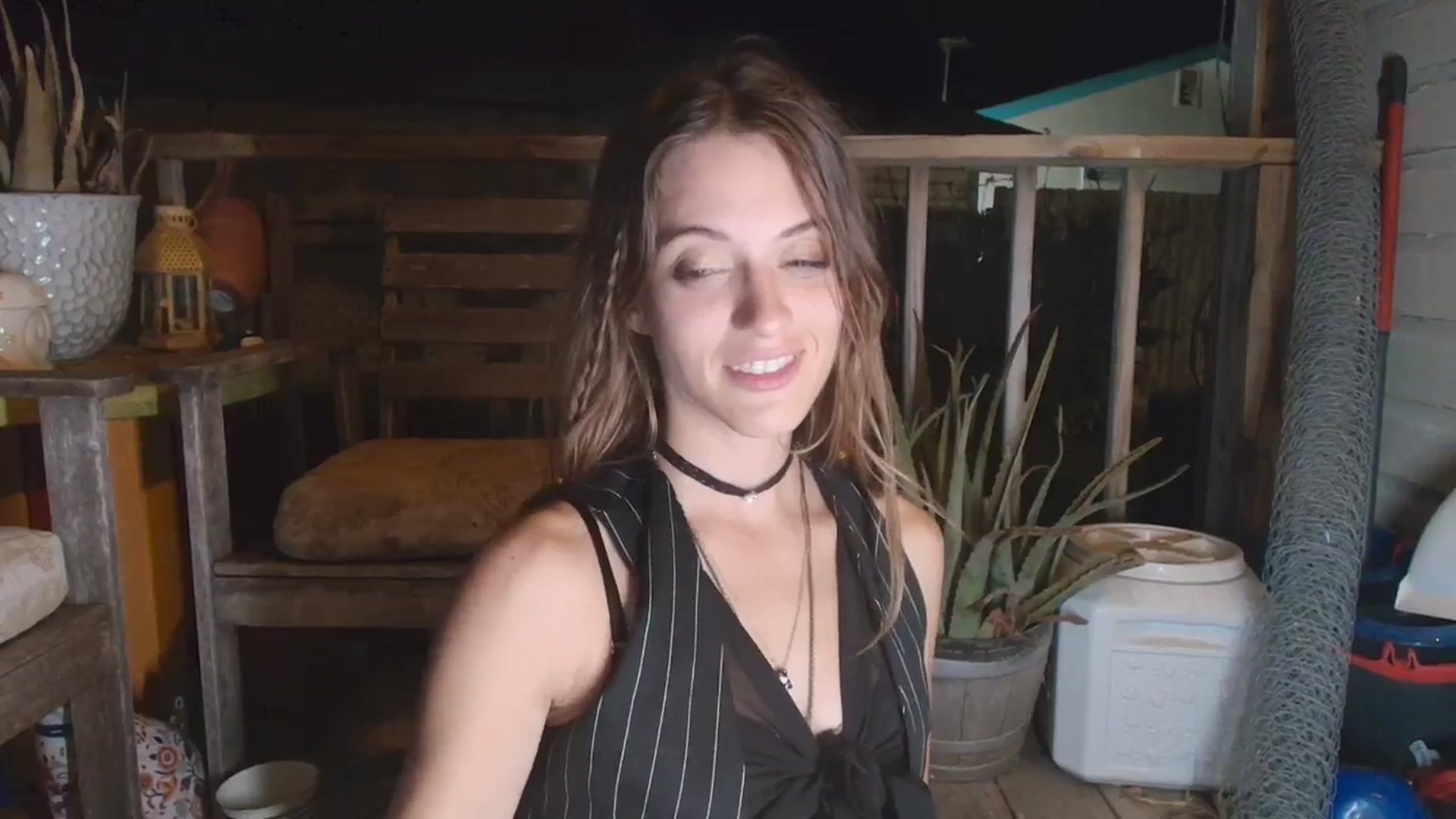 Gallery image thumbnail from NaomiDee's myfreecams stream on, 08/31/2025, 03:15 image 4 of 20
