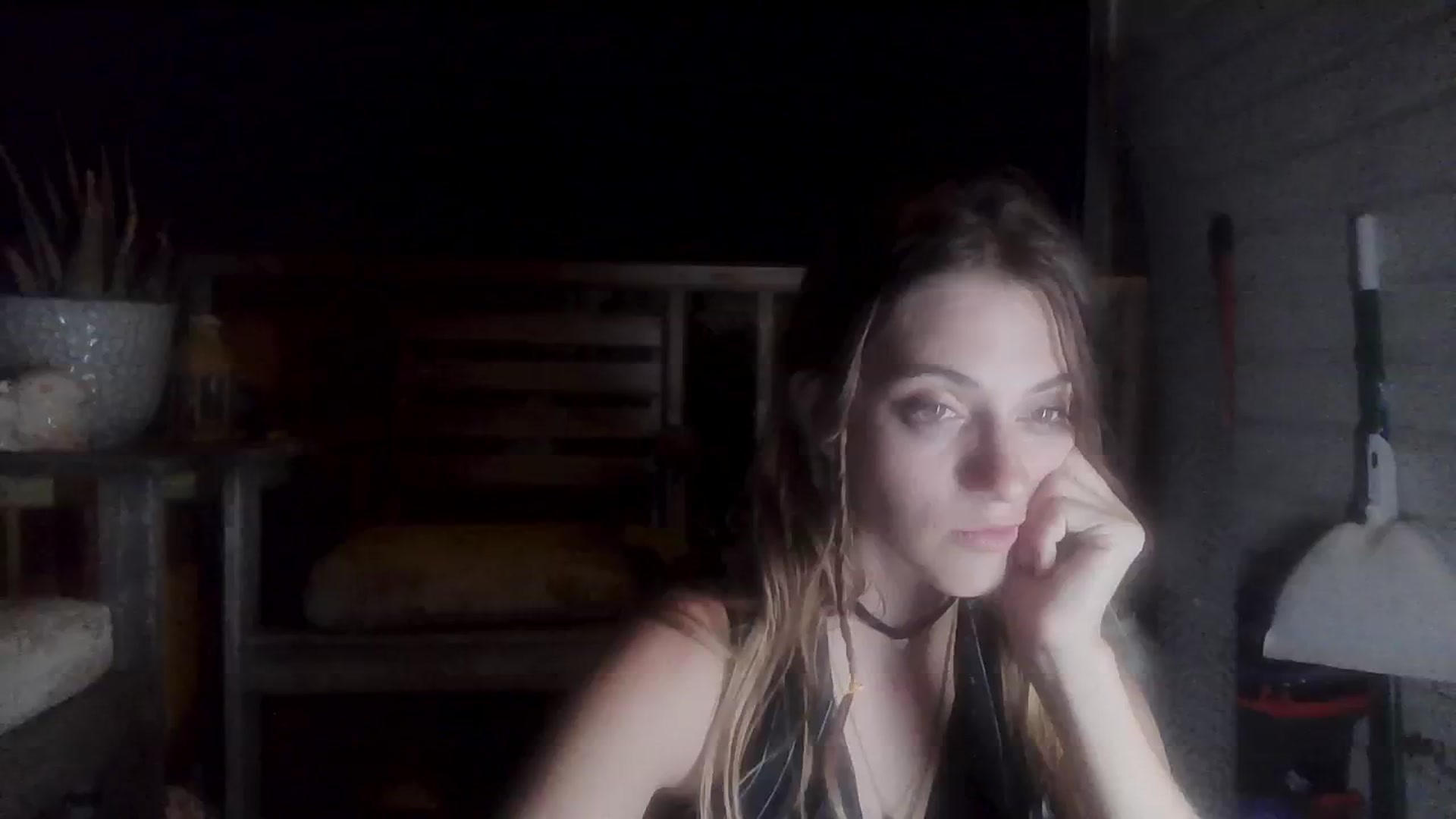 Gallery image thumbnail from NaomiDee's myfreecams stream on, 08/31/2025, 03:15 image 3 of 20