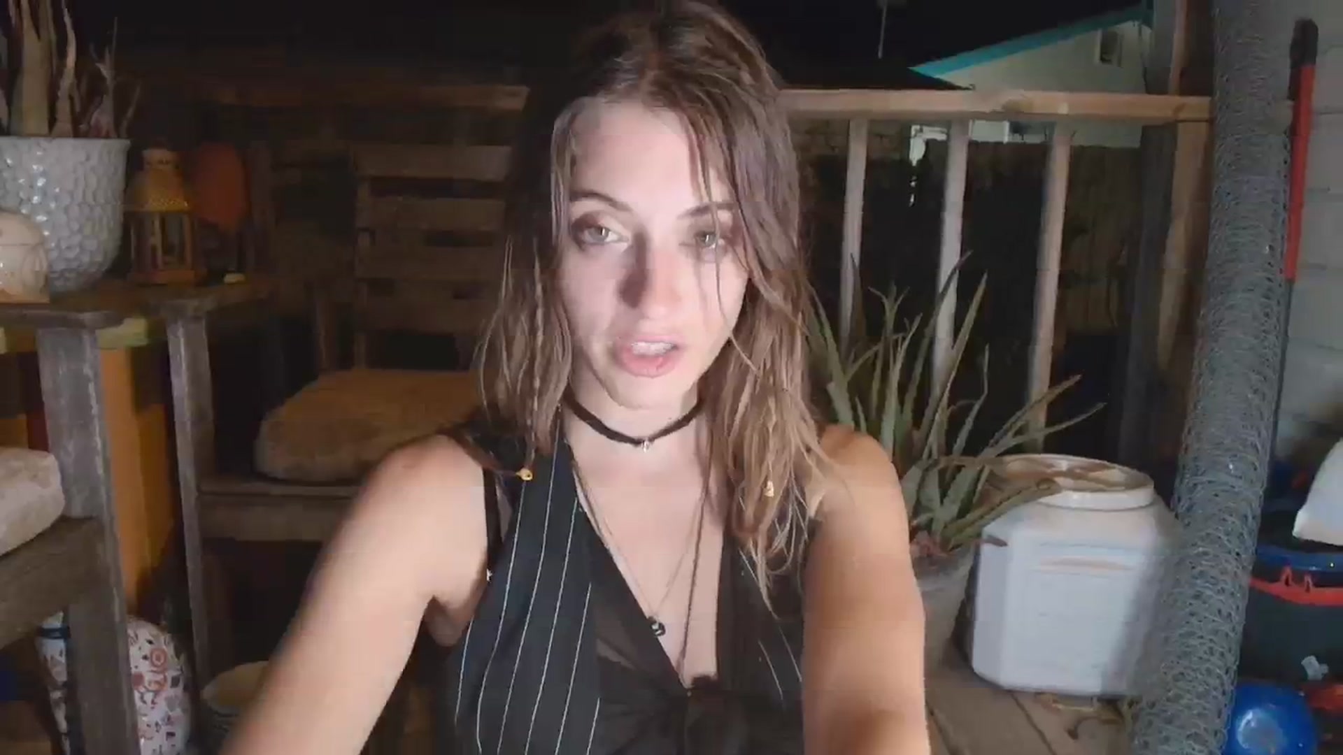 Gallery image thumbnail from NaomiDee's myfreecams stream on, 08/31/2025, 03:15 image 5 of 20