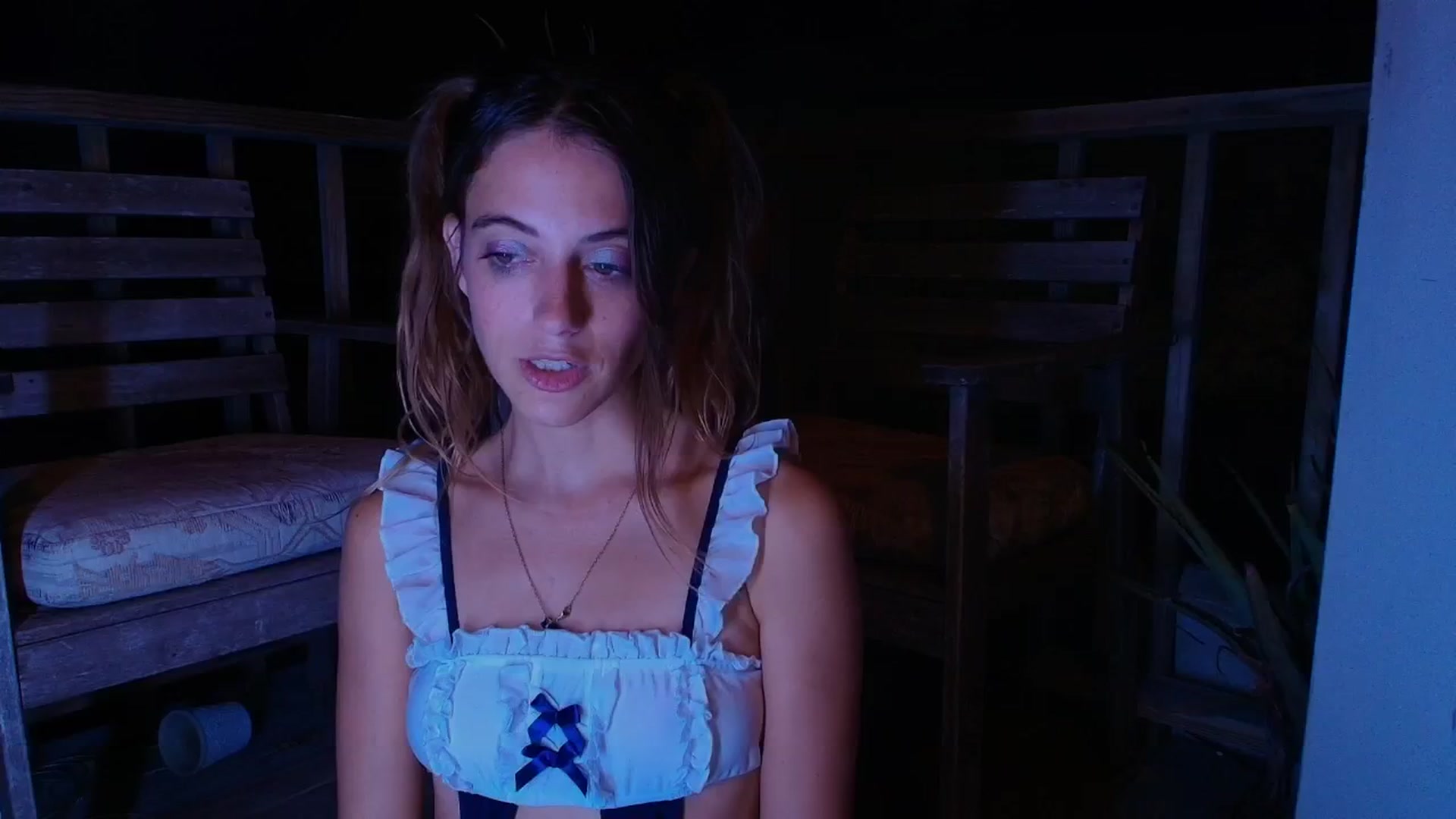 Gallery image thumbnail from NaomiDee's myfreecams stream on, 09/06/2025, 02:58 image 12 of 20