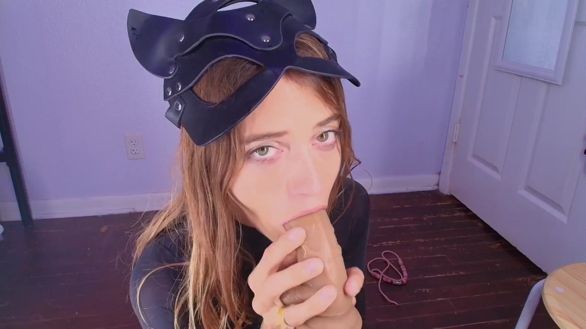 Gallery image thumbnail from NaomiDee's myfreecams stream on, 09/12/2025, 05:17 image 5 of 20