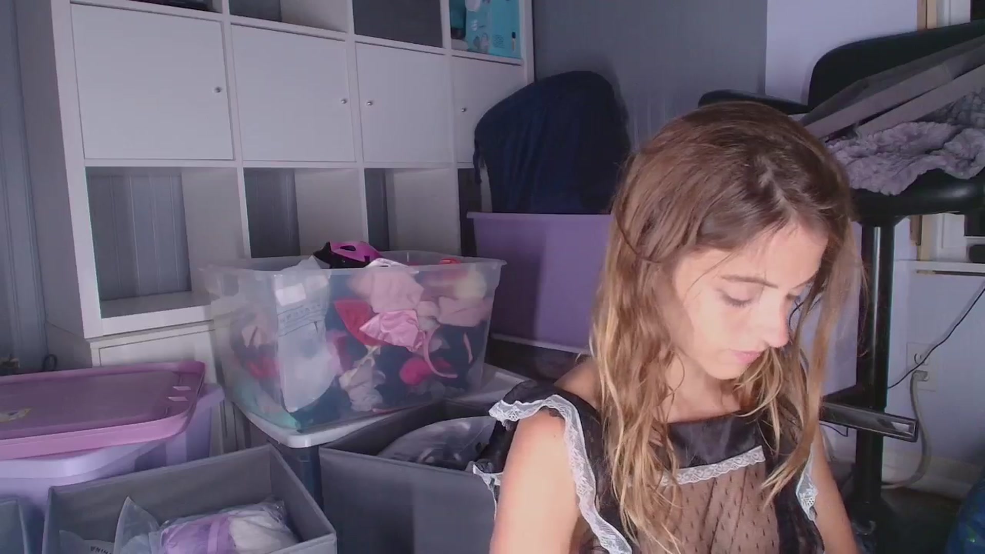 Gallery image thumbnail from NaomiDee's myfreecams stream on, 09/14/2025, 05:21 image 2 of 20
