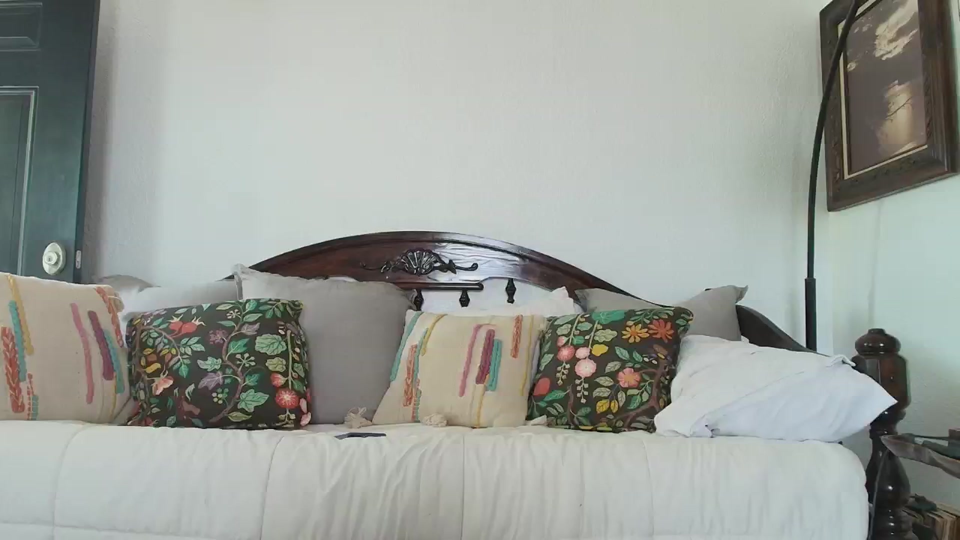 Gallery image thumbnail from NaomiDee's myfreecams stream on, 09/16/2025, 18:59 image 1 of 20
