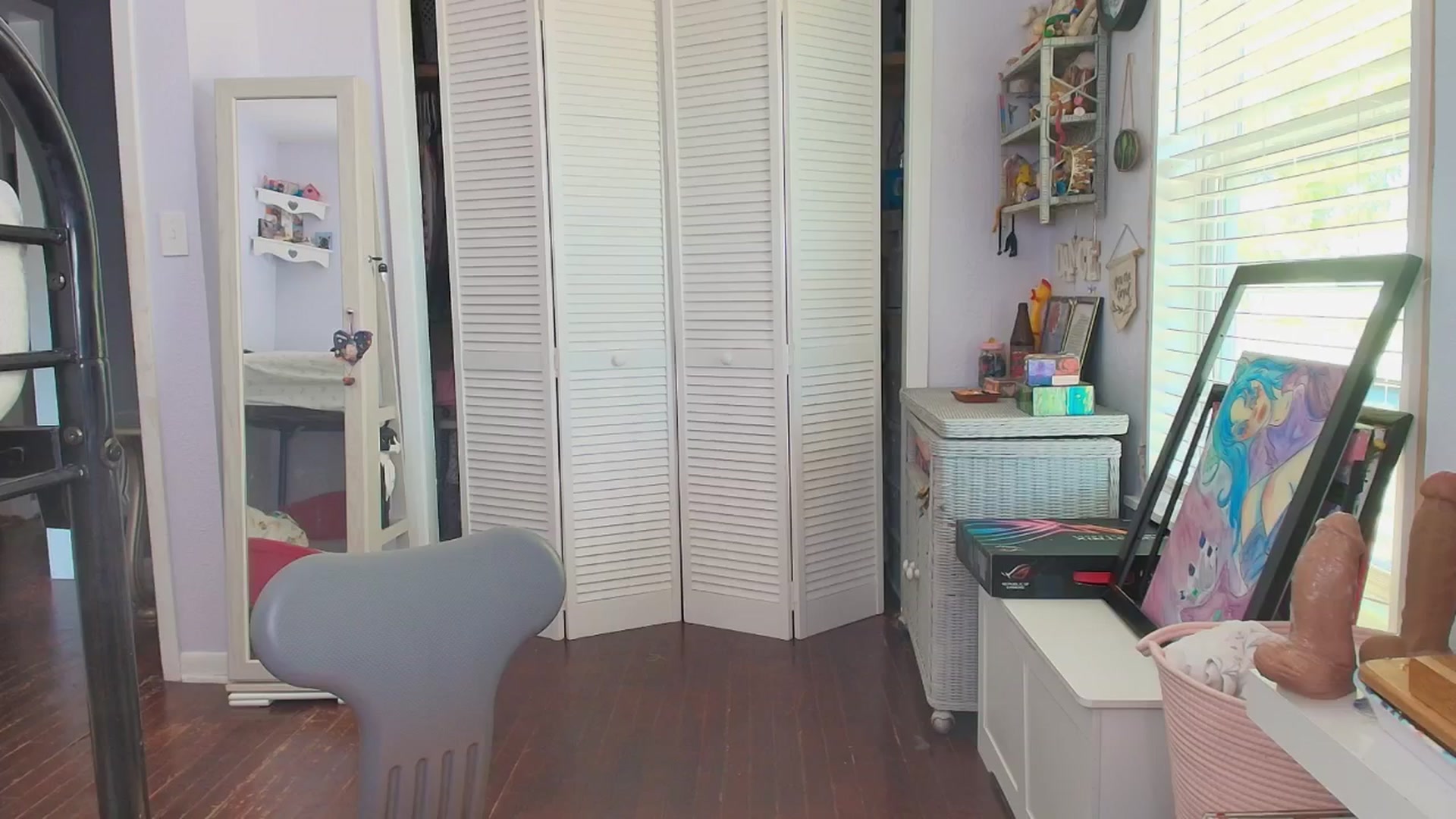 Gallery image thumbnail from NaomiDee's myfreecams stream on, 09/18/2025, 20:19 image 11 of 20