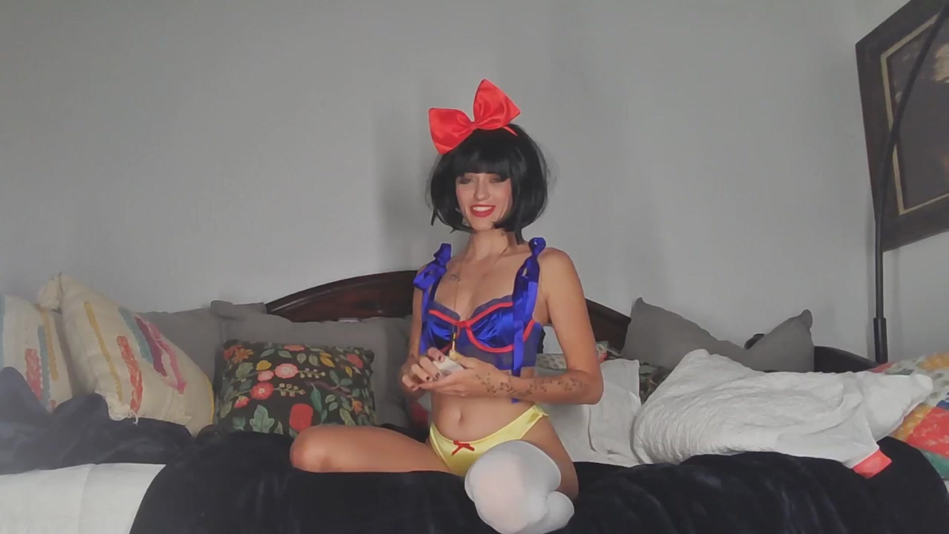 Gallery image thumbnail from NaomiDee's myfreecams stream on, 10/07/2025, 08:38 image 6 of 20