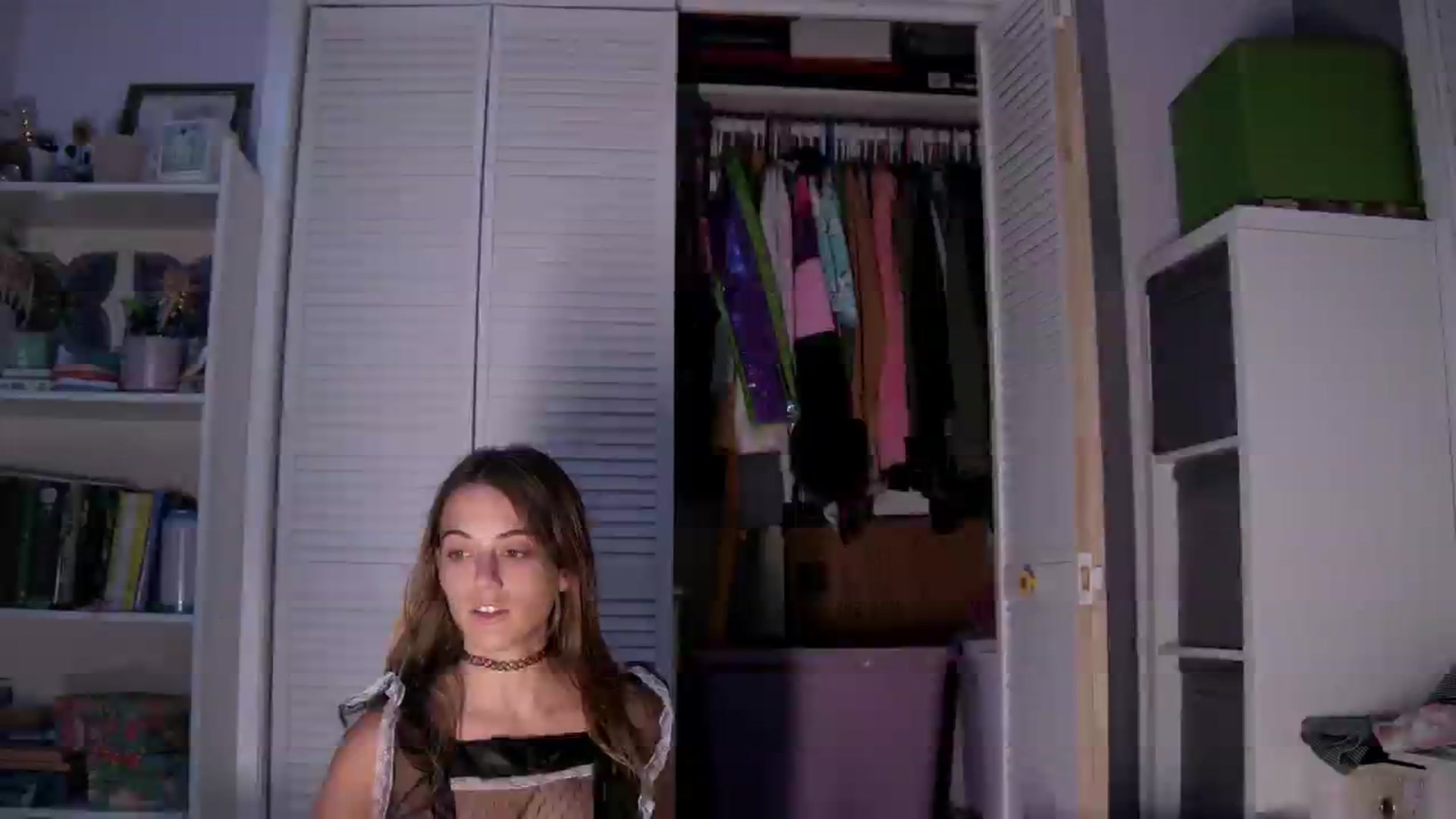 Gallery image thumbnail from NaomiDee's myfreecams stream on, 10/10/2025, 08:16 image 14 of 20