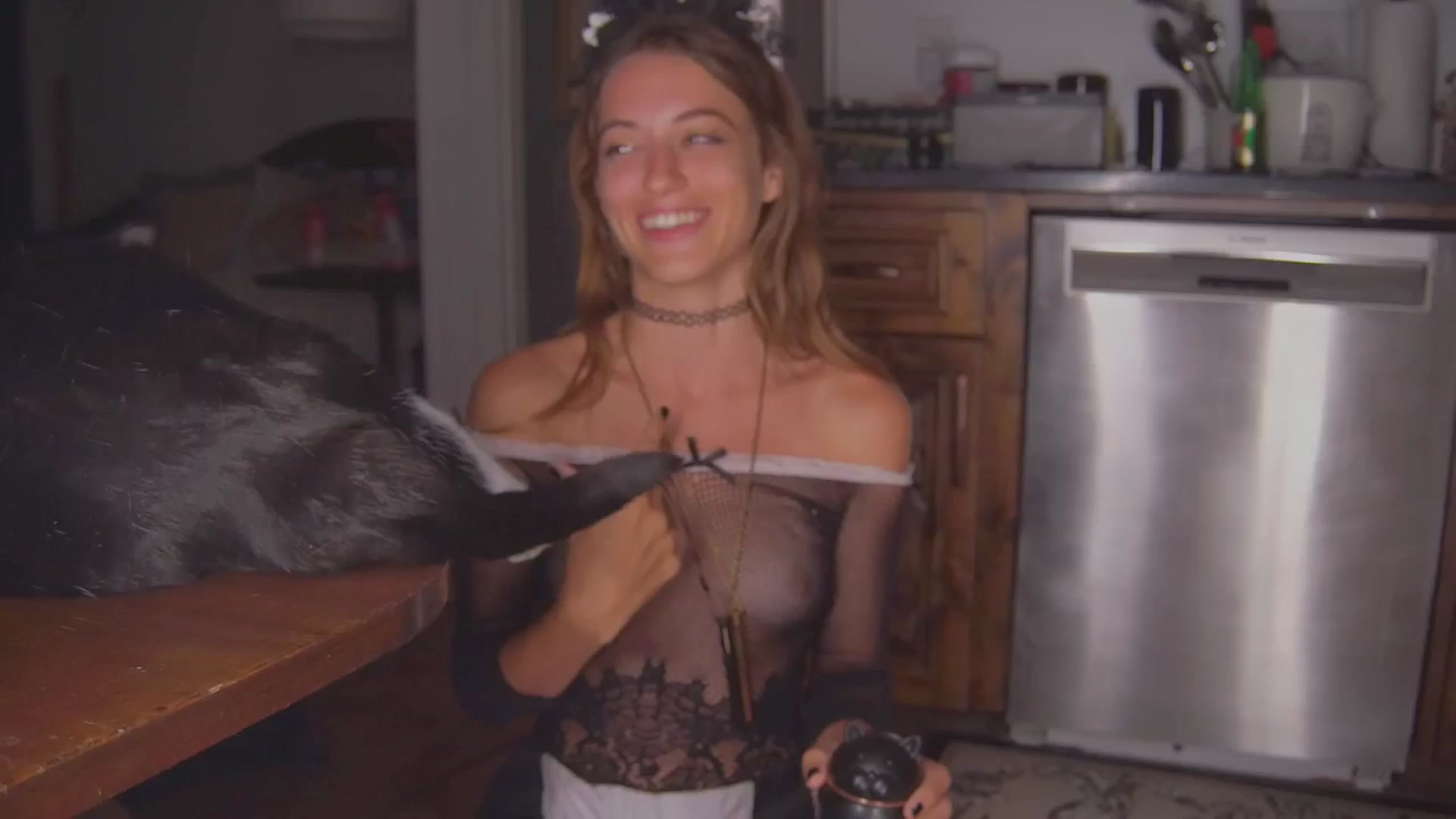 Gallery image thumbnail from NaomiDee's myfreecams stream on, 10/14/2025, 04:05 image 9 of 20