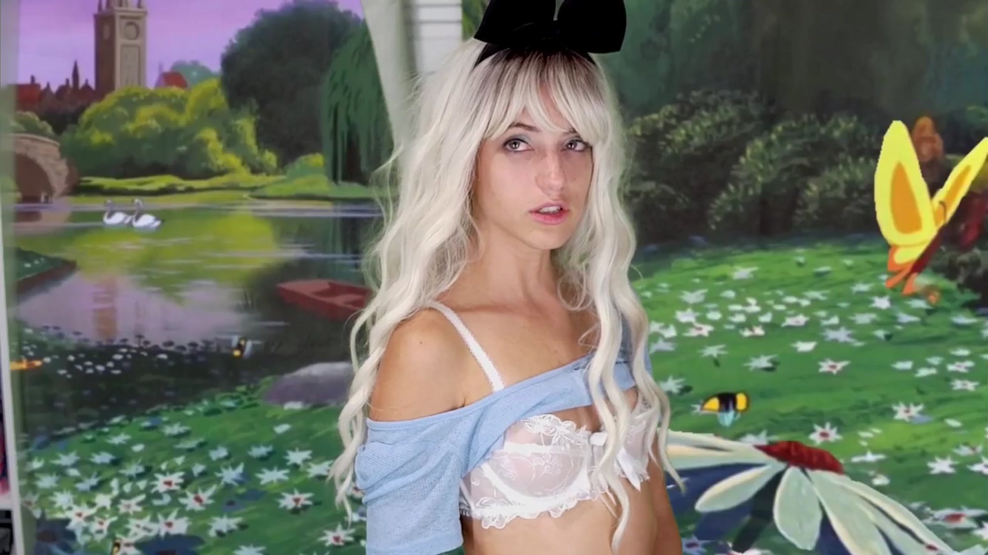 Gallery image thumbnail from NaomiDee's myfreecams stream on, 10/25/2025, 09:18 image 9 of 20