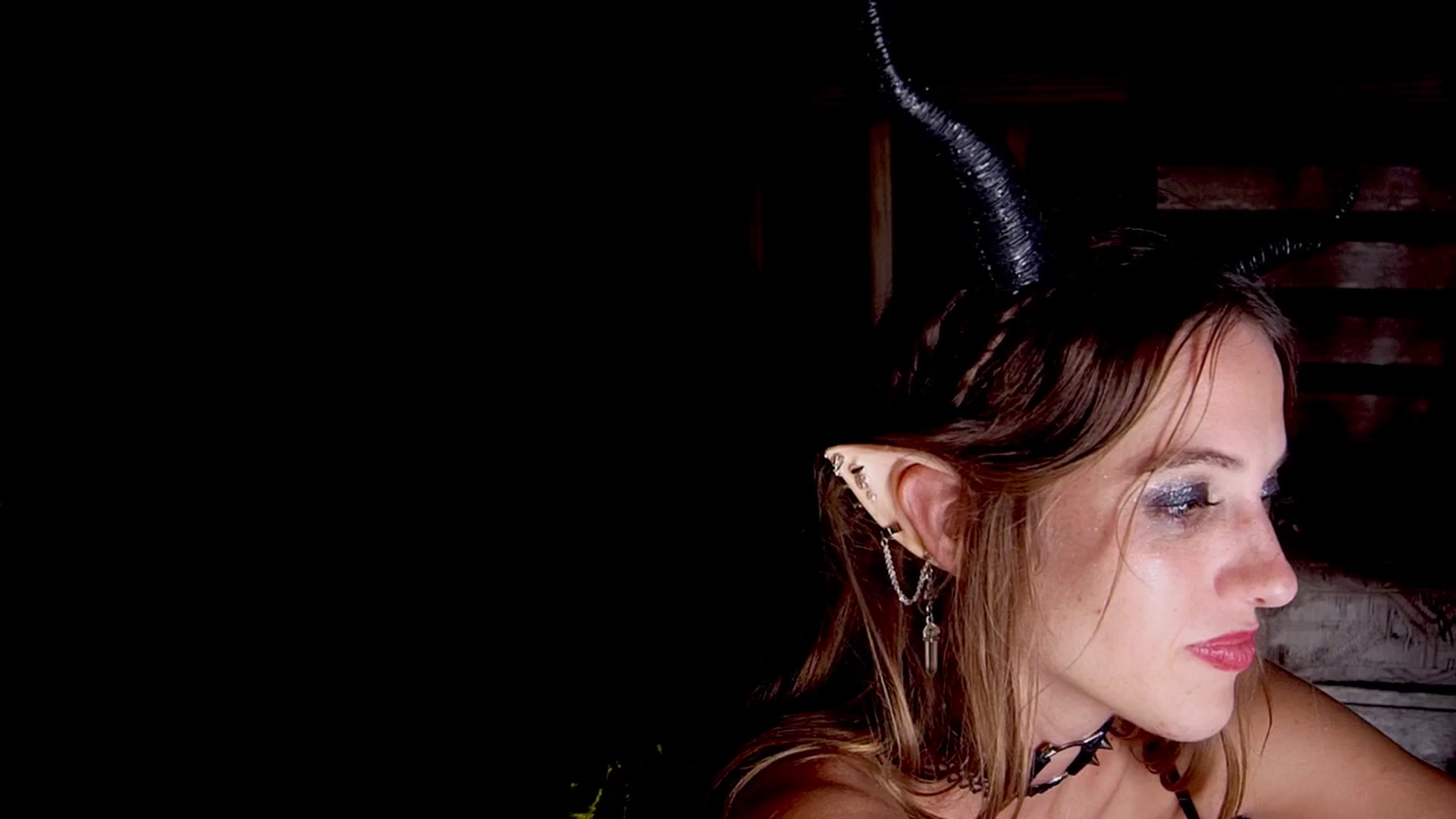 Gallery image thumbnail from NaomiDee's myfreecams stream on, 10/27/2025, 07:59 image 17 of 20