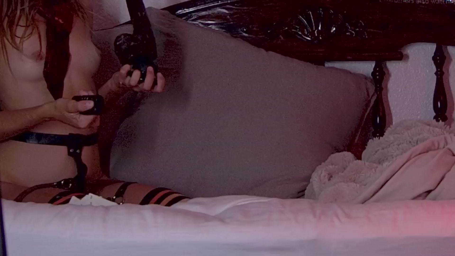 Gallery image thumbnail from NaomiDee's myfreecams stream on, 10/28/2025, 12:55 image 12 of 20