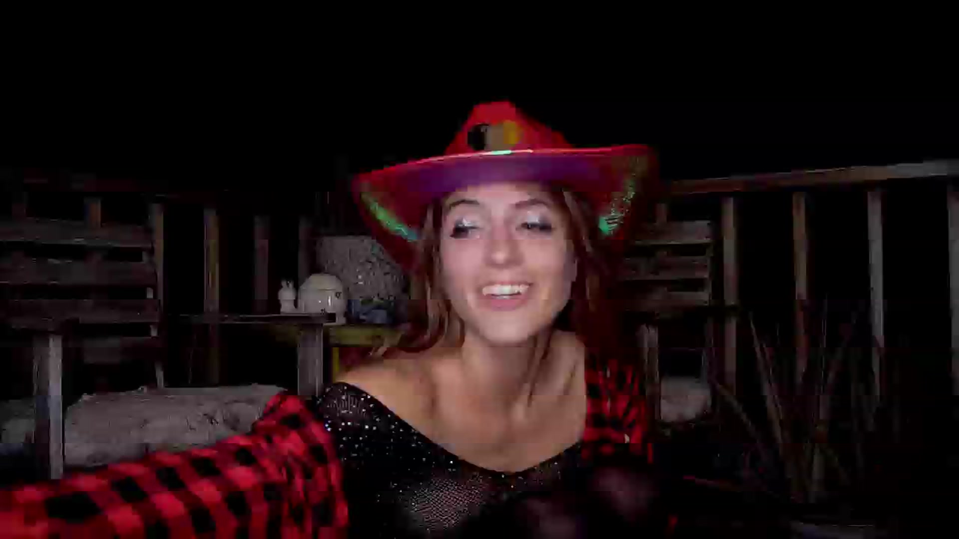 Gallery image thumbnail from NaomiDee's myfreecams stream on, 10/31/2025, 06:04 image 9 of 20