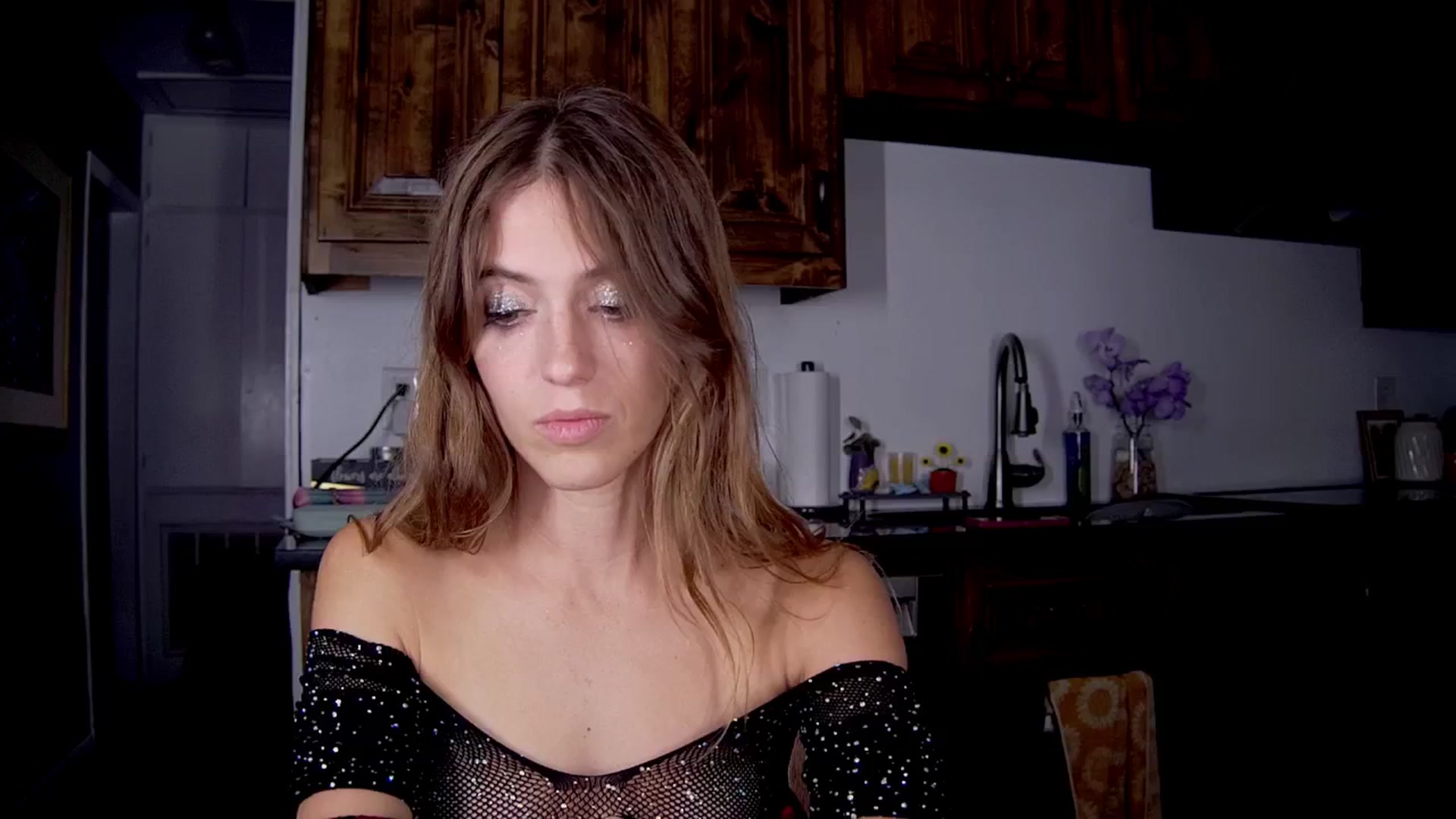 Gallery image thumbnail from NaomiDee's myfreecams stream on, 10/31/2025, 08:09 image 8 of 20