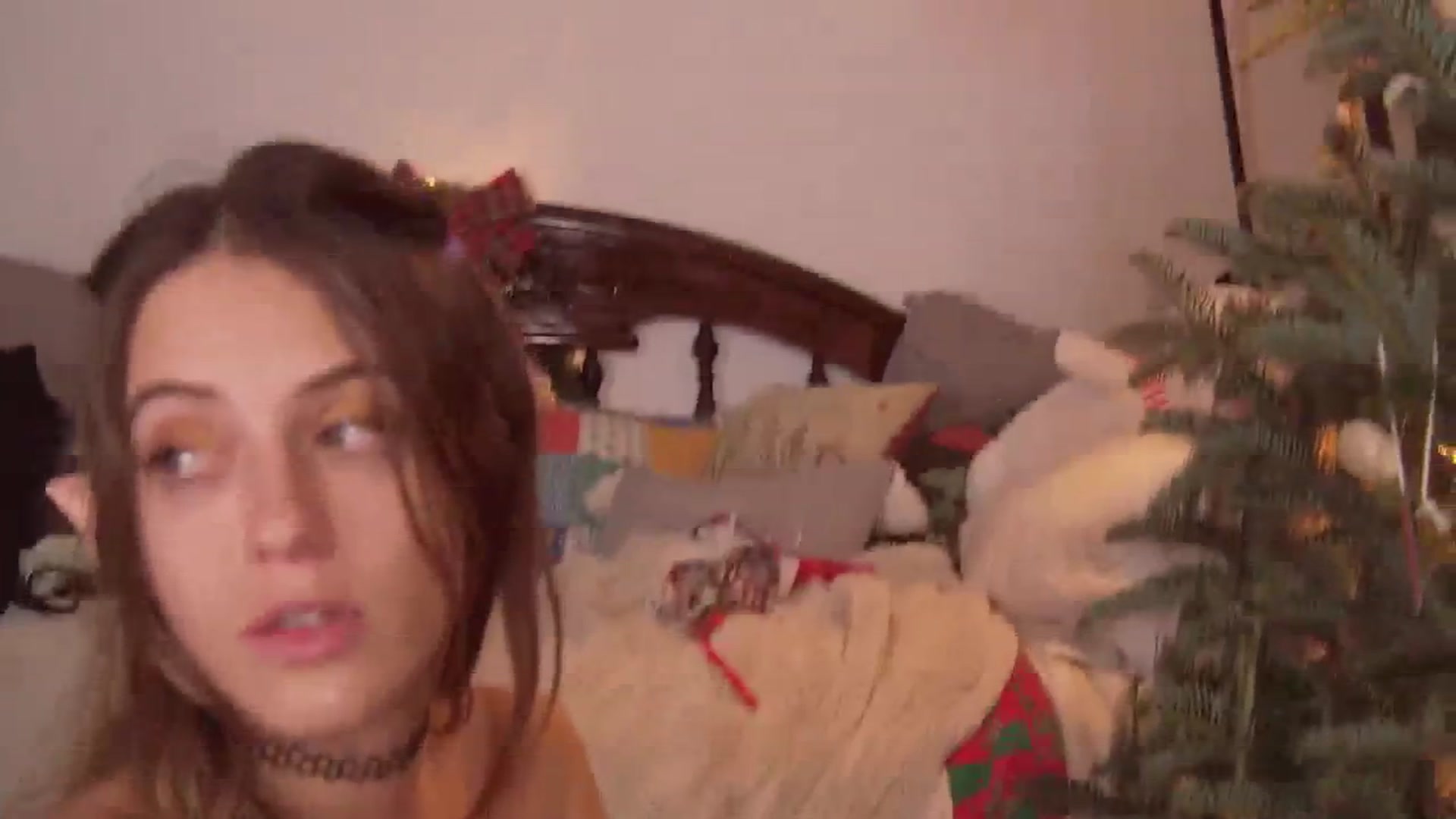Gallery image thumbnail from NaomiDee's myfreecams stream on, 12/17/2025, 09:02 image 19 of 20