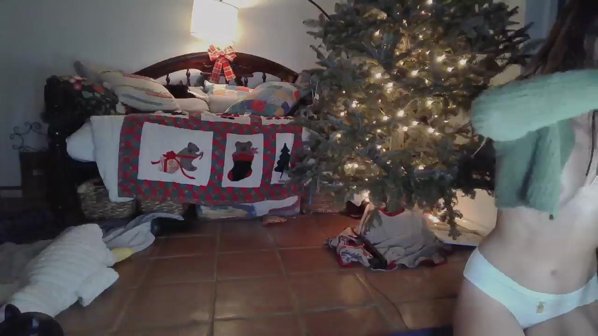 Gallery image thumbnail from NaomiDee's myfreecams stream on, 01/04/2026, 08:05 image 17 of 20