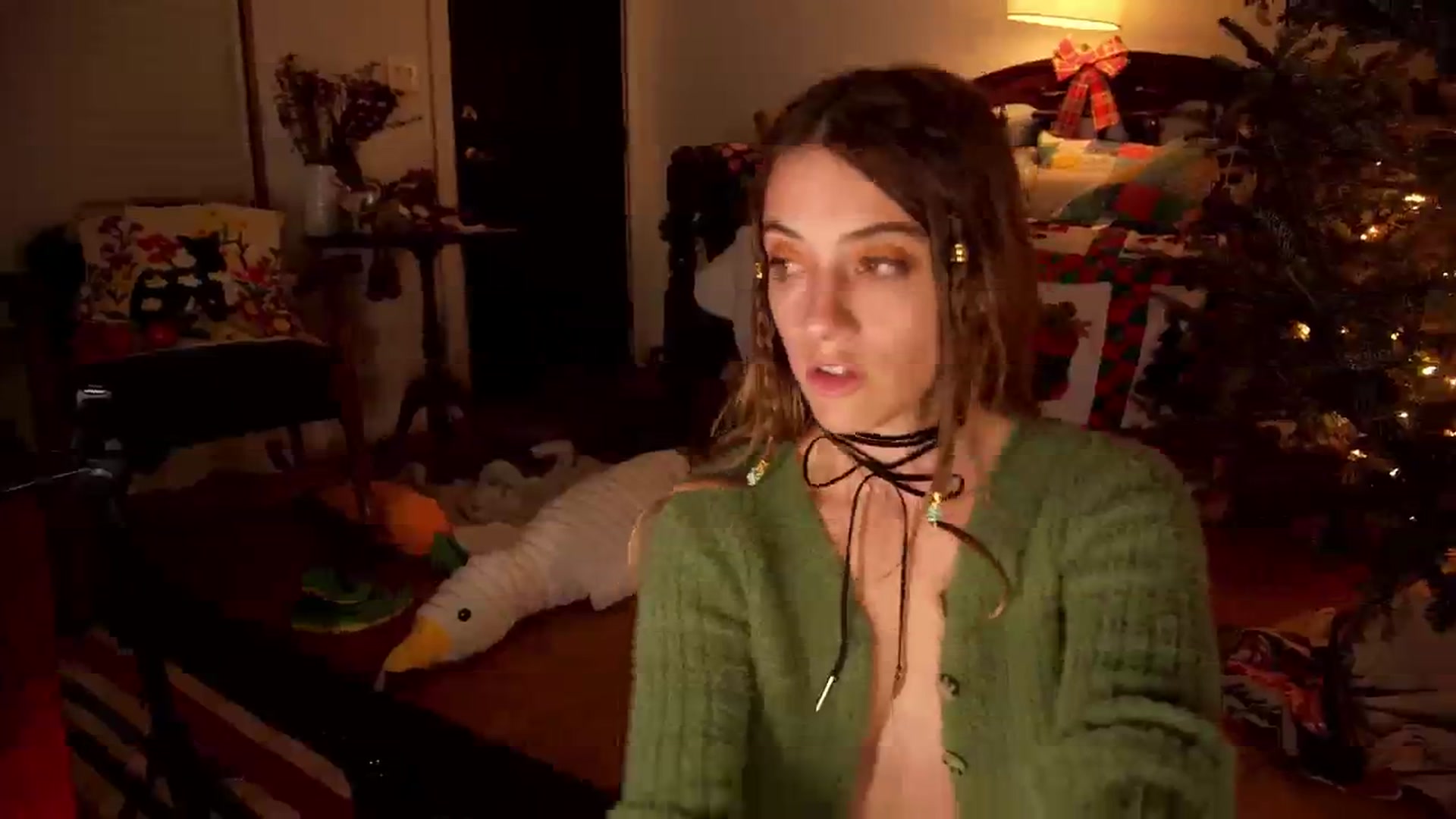 Gallery image thumbnail from NaomiDee's myfreecams stream on, 01/04/2026, 08:05 image 20 of 20