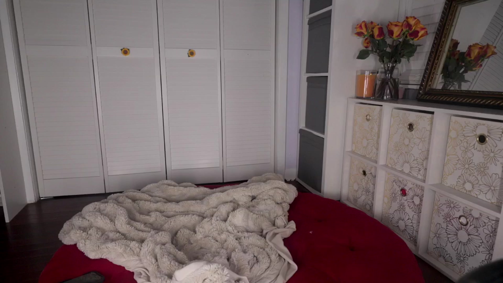 Gallery image thumbnail from NaomiDee's myfreecams stream on, 01/10/2026, 05:50 image 16 of 20