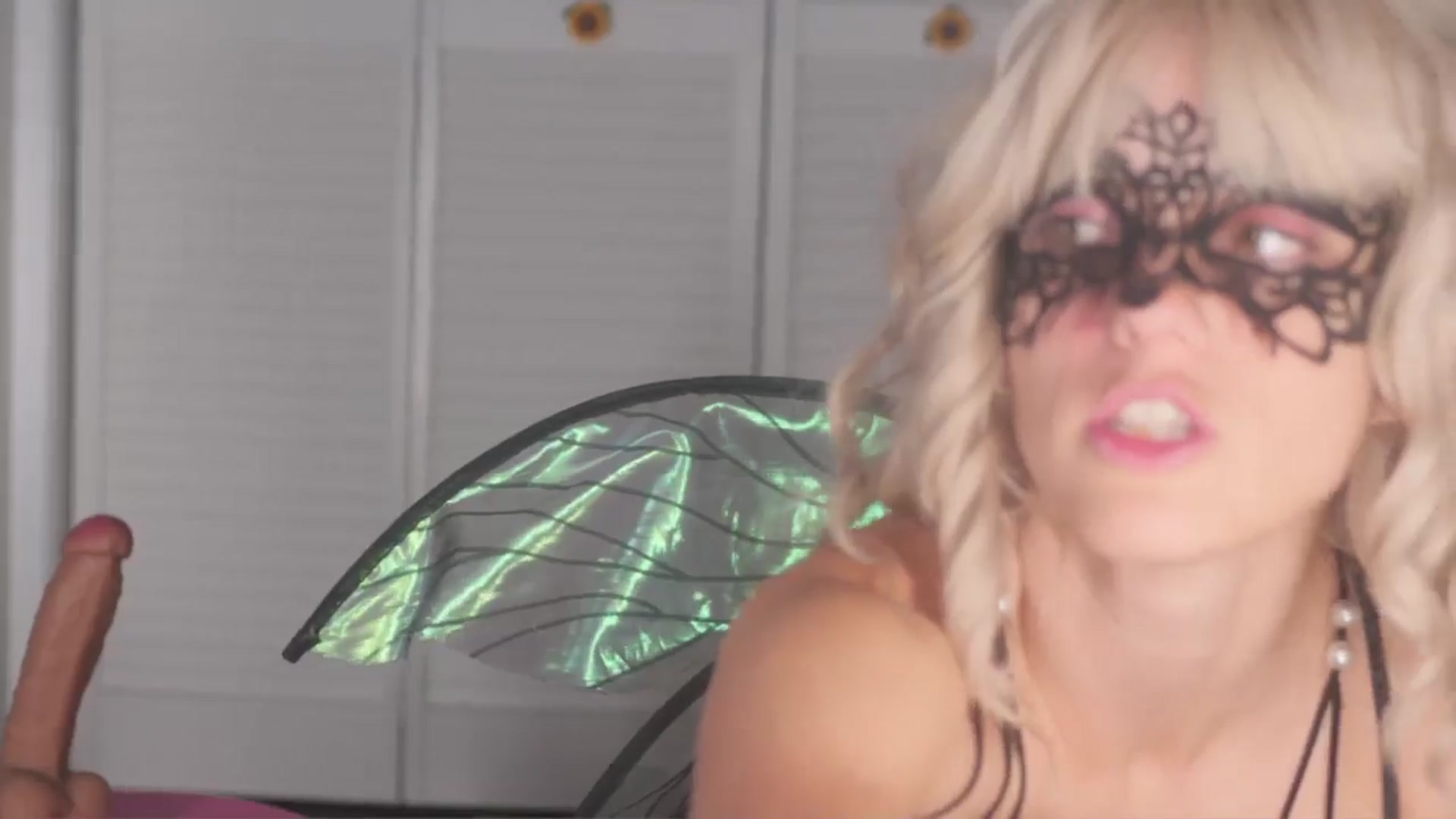 Gallery image thumbnail from NaomiDee's myfreecams stream on, 01/29/2026, 09:32 image 9 of 20