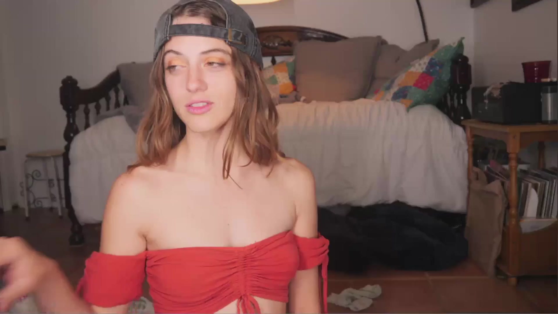 Gallery image thumbnail from NaomiDee's myfreecams stream on, 02/21/2026, 10:29 image 11 of 20