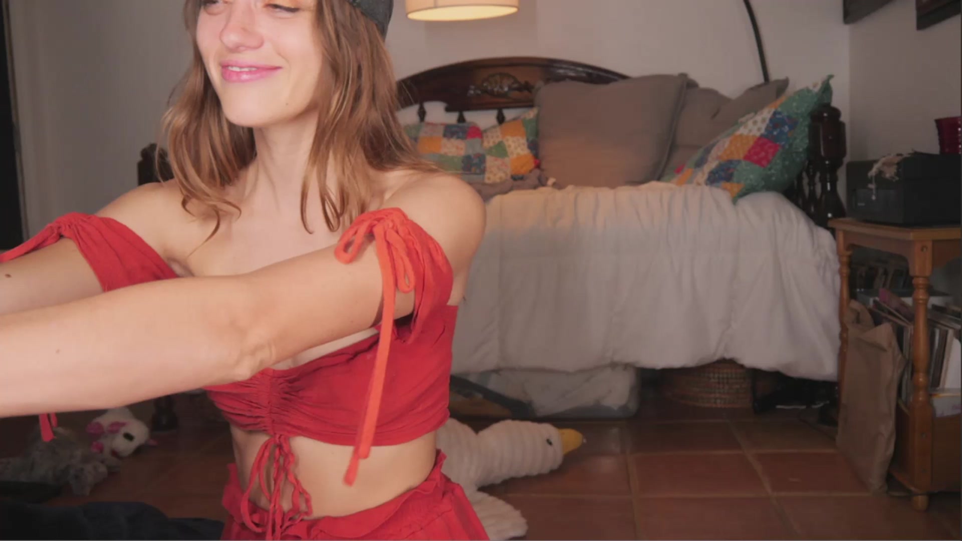 Gallery image thumbnail from NaomiDee's myfreecams stream on, 02/21/2026, 10:29 image 19 of 20