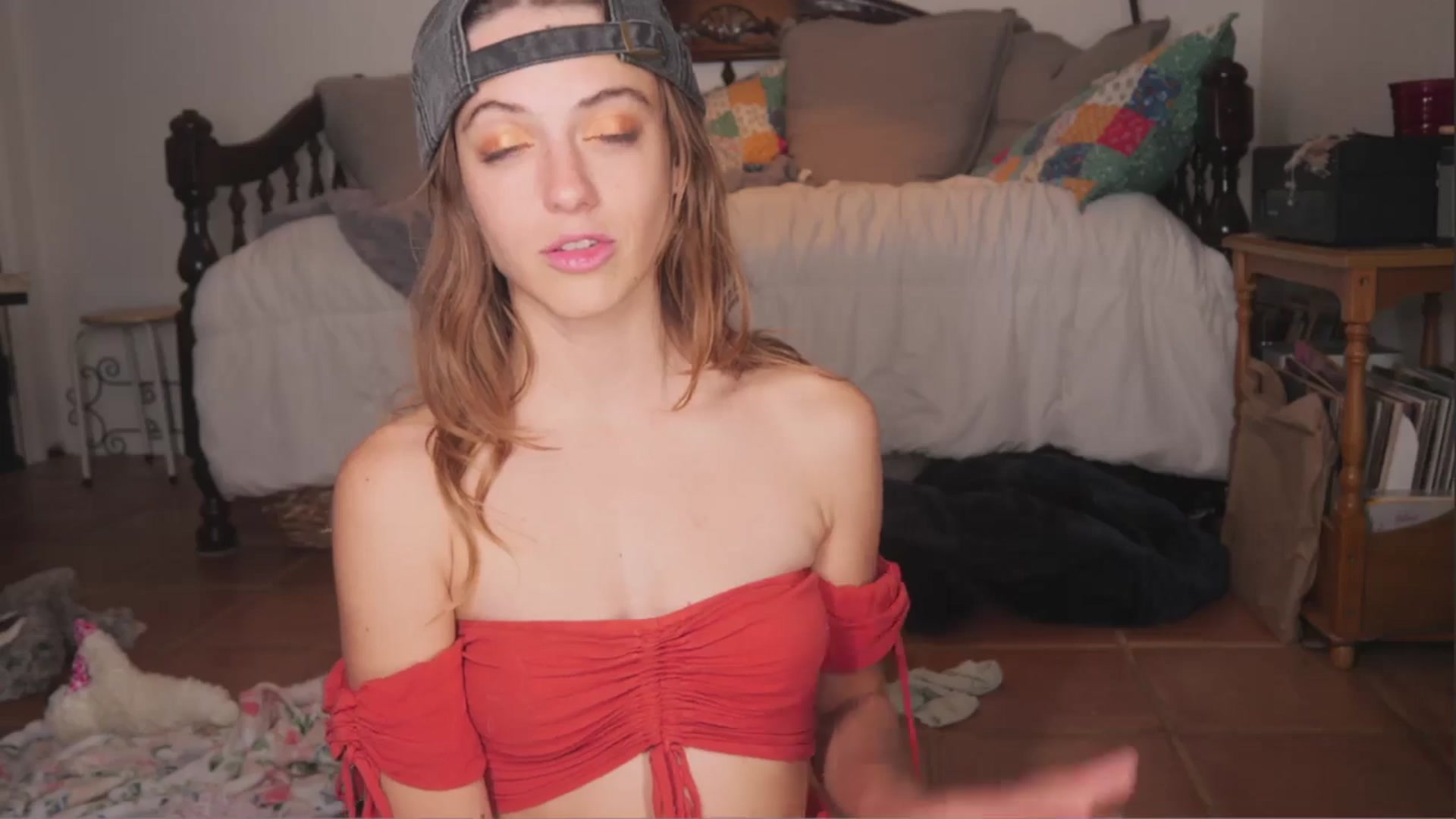 Gallery image thumbnail from NaomiDee's myfreecams stream on, 02/21/2026, 10:29 image 13 of 20