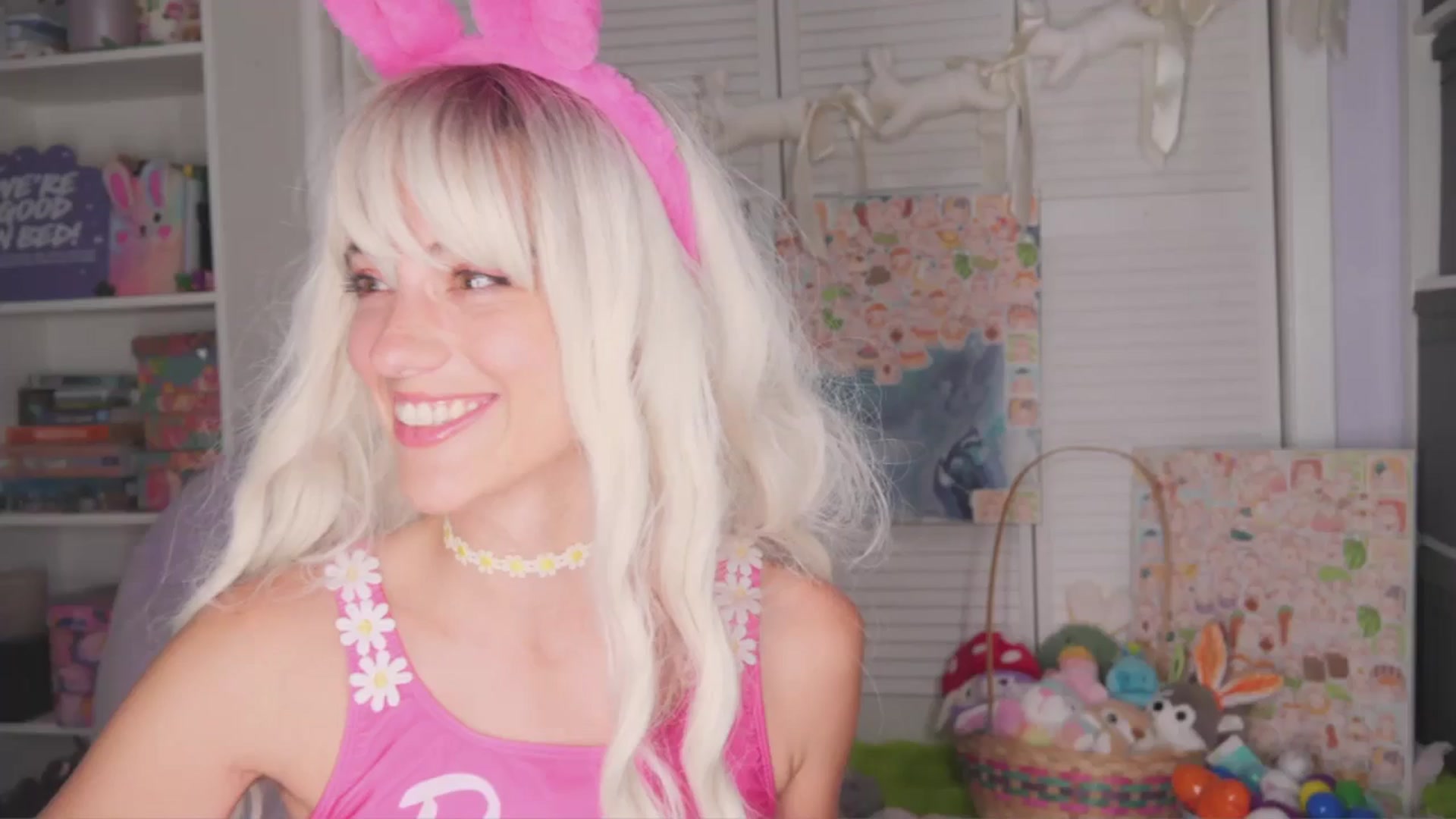 Gallery image thumbnail from NaomiDee's myfreecams stream on, 03/10/2026, 06:01 image 1 of 20