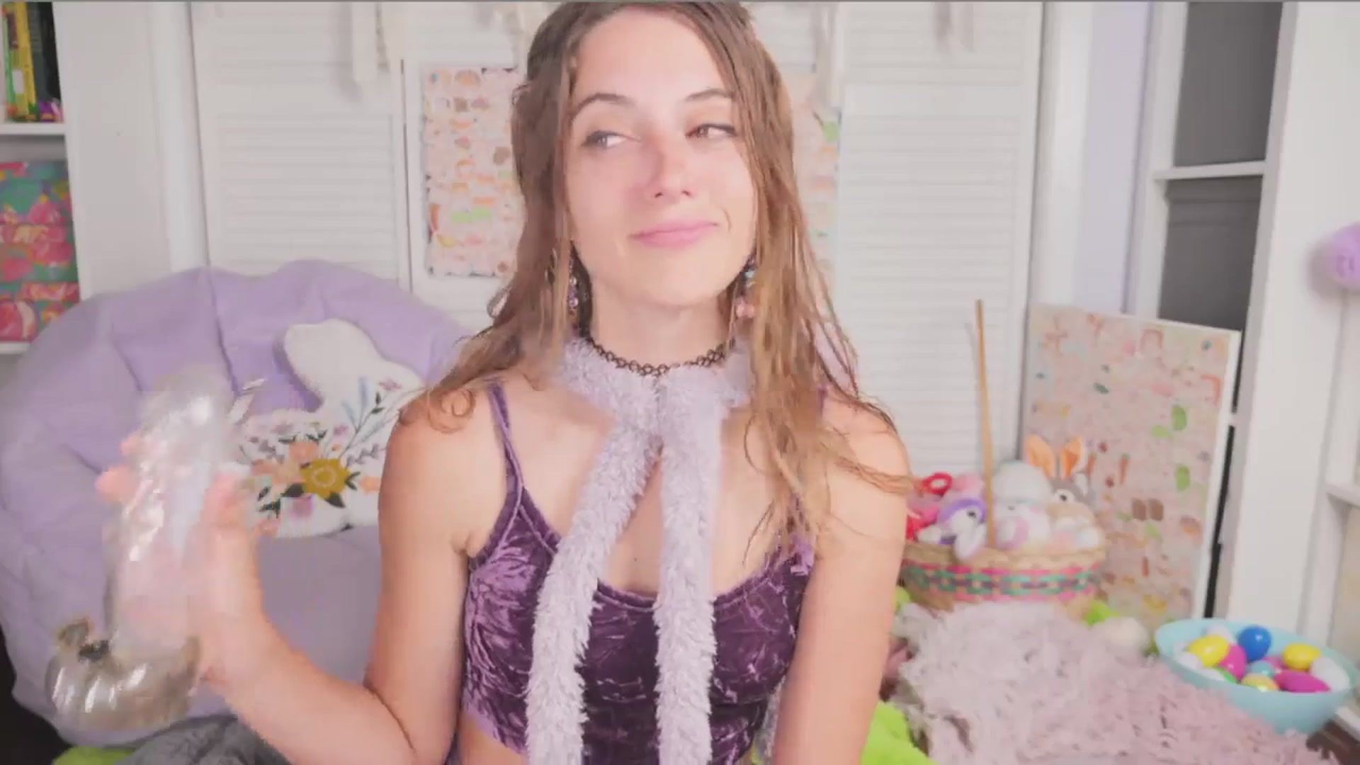 Gallery image thumbnail from NaomiDee's myfreecams stream on, 03/23/2026, 03:38 image 9 of 20