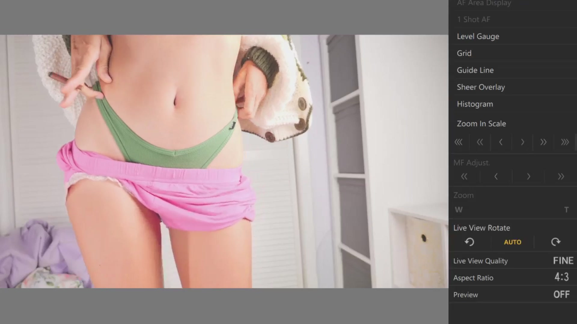 Gallery image thumbnail from NaomiDee's myfreecams stream on, 04/21/2026, 04:13 image 3 of 20