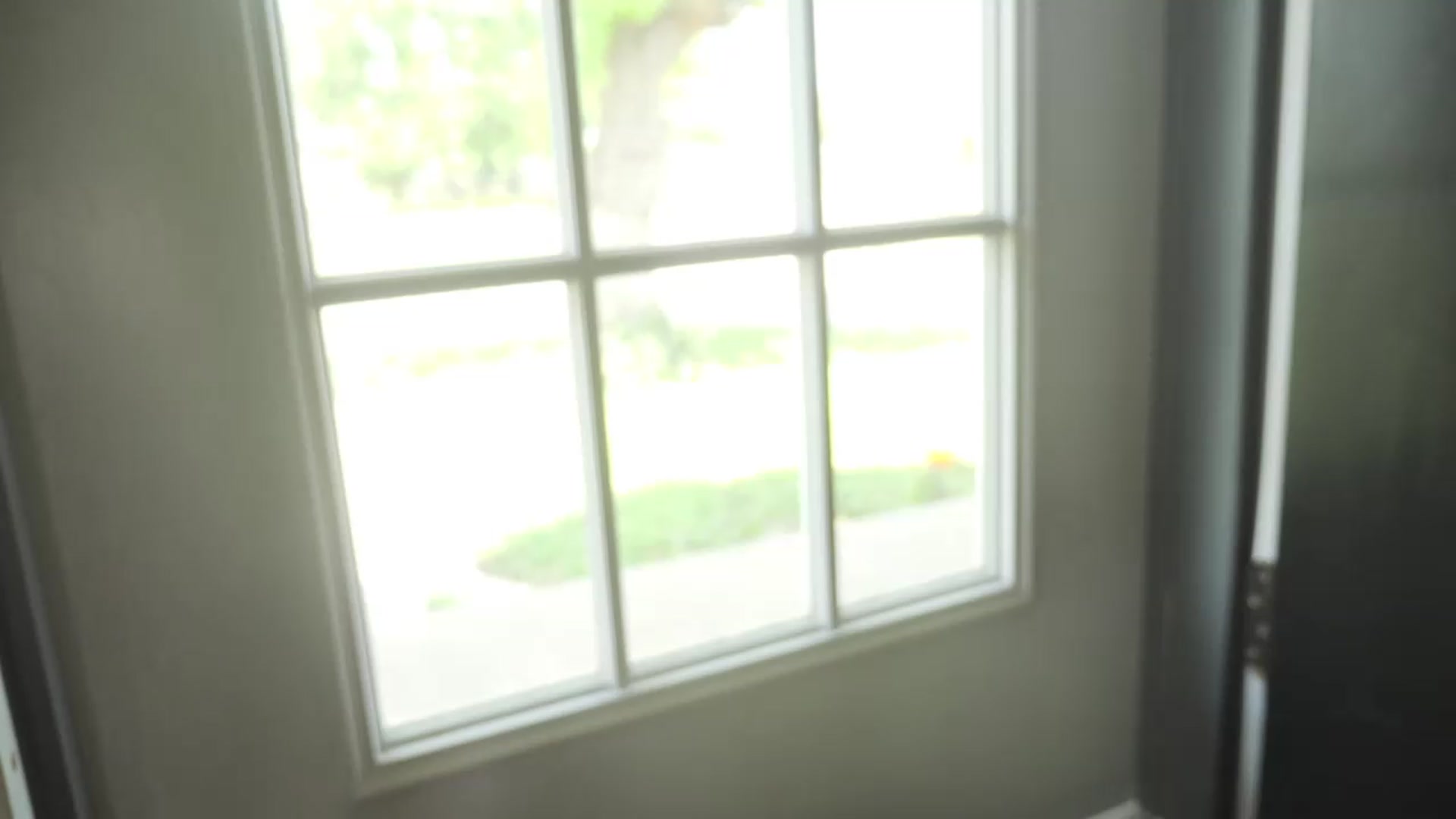 Gallery image thumbnail from NaomiDee's myfreecams stream on, 05/16/2026, 21:13 image 17 of 20
