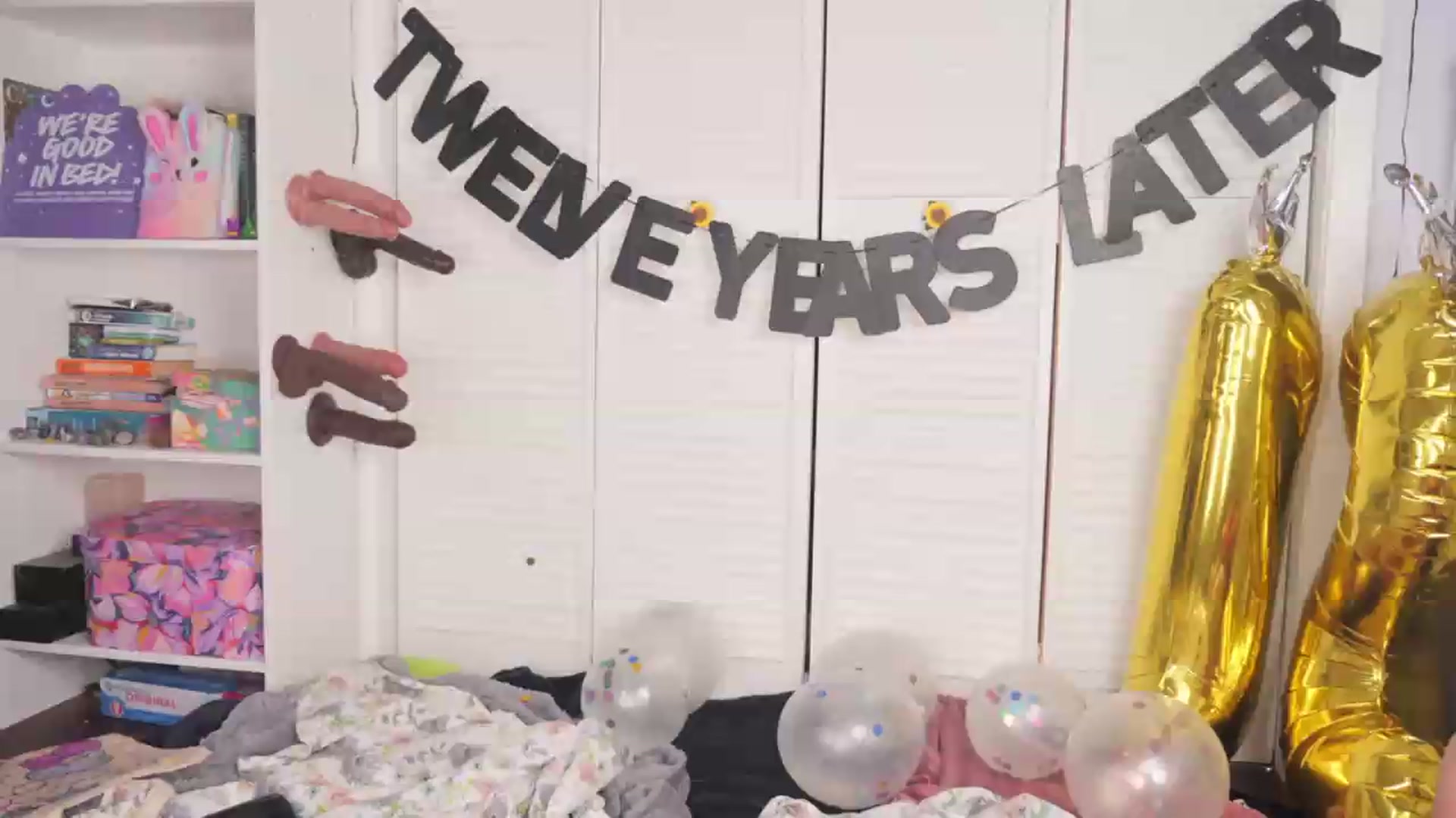 Gallery image thumbnail from NaomiDee's myfreecams stream on, 05/19/2026, 04:51 image 16 of 20