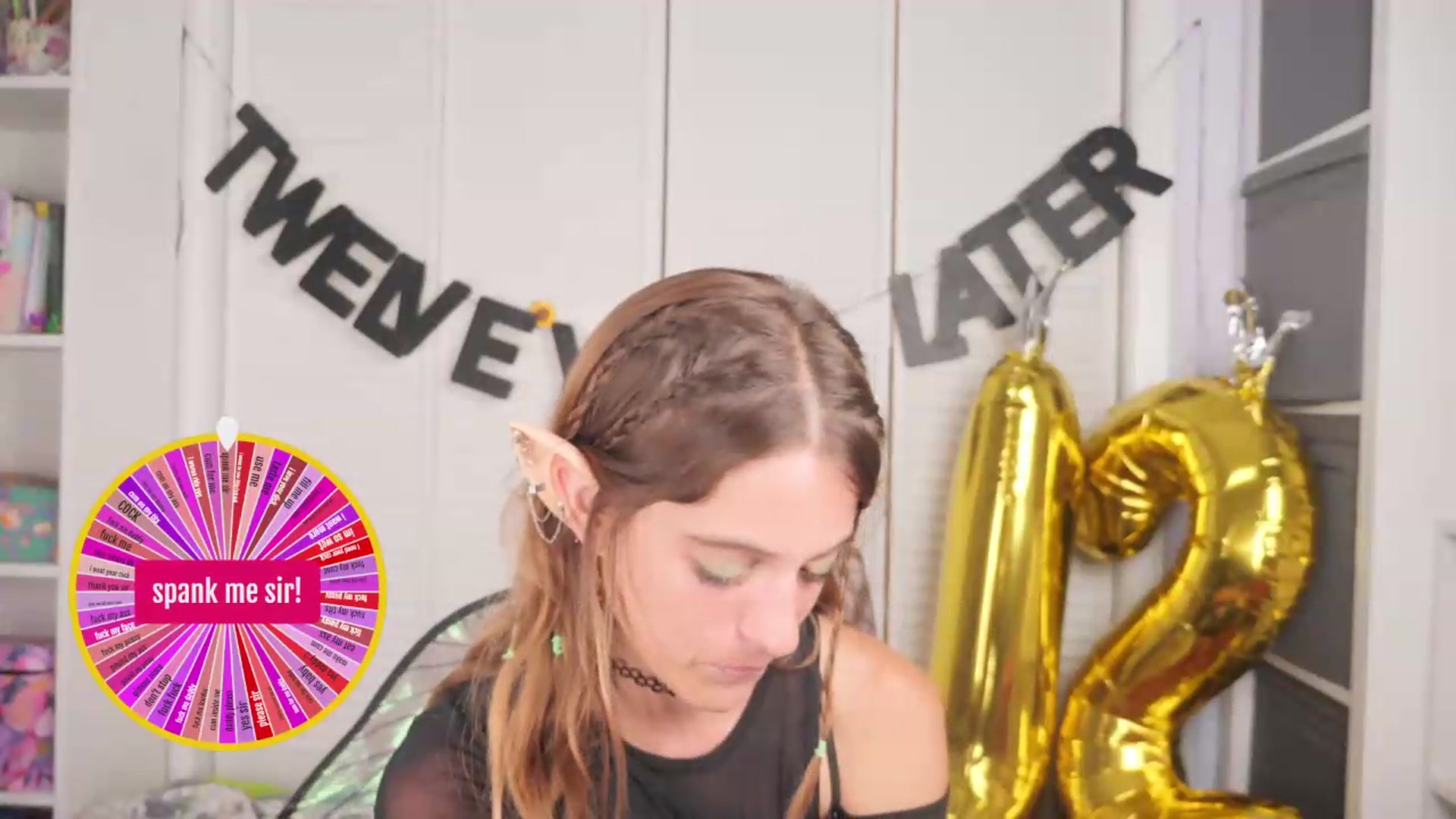 Gallery image thumbnail from NaomiDee's myfreecams stream on, 05/19/2026, 04:51 image 5 of 20