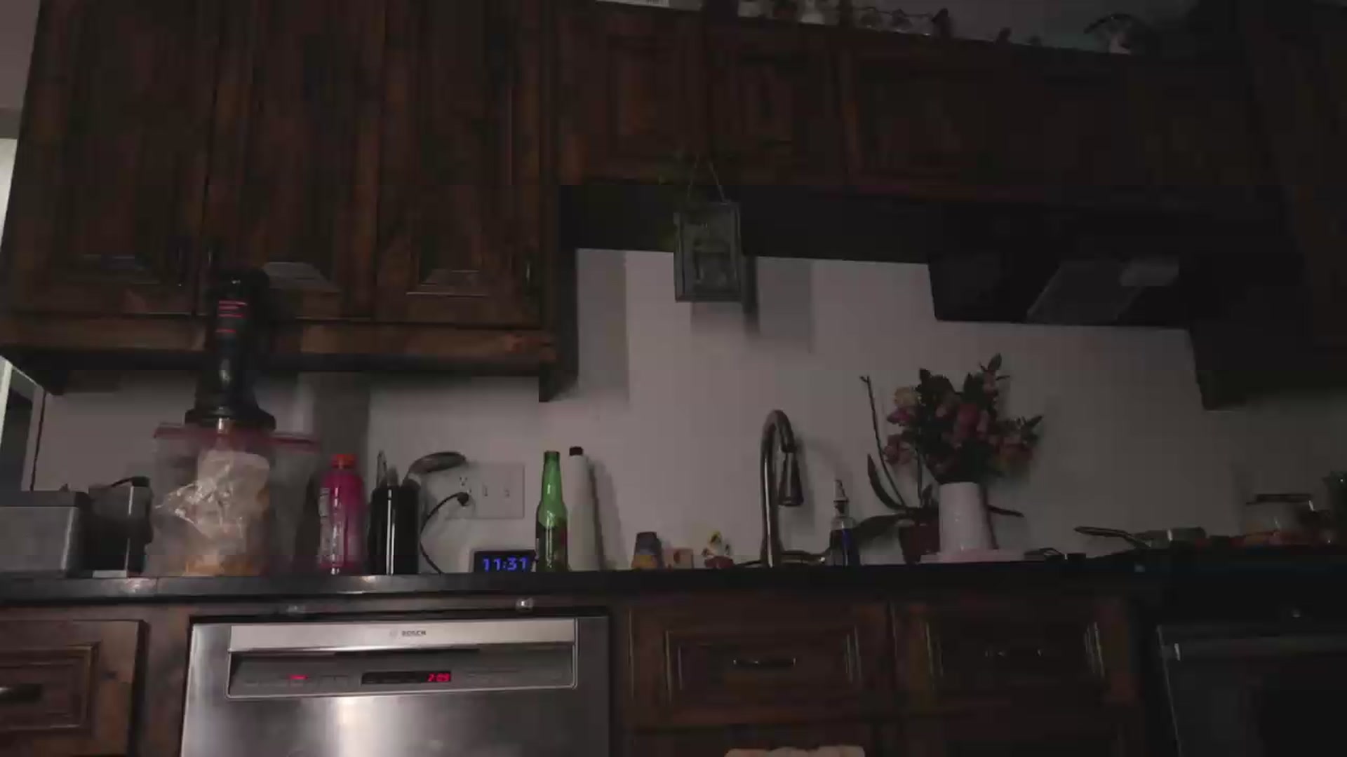 Gallery image thumbnail from NaomiDee's myfreecams stream on, 06/10/2026, 08:12 image 1 of 20