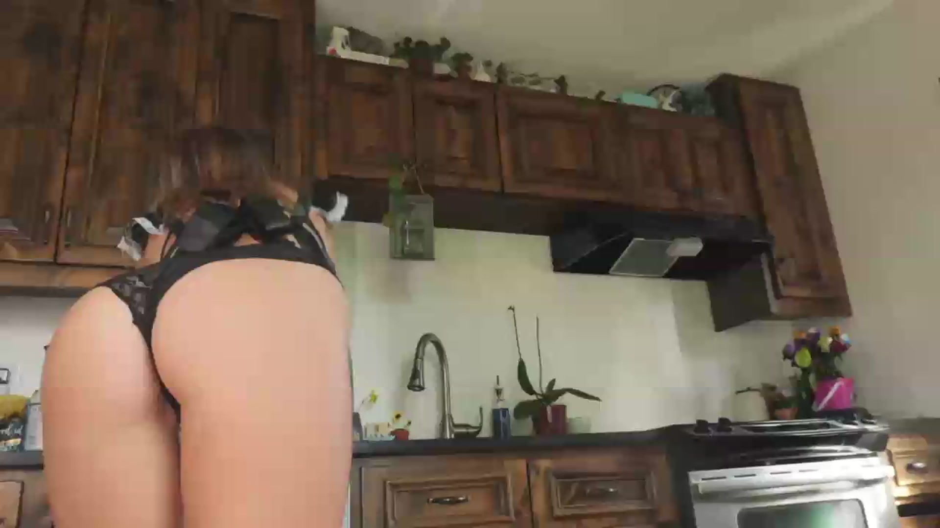 Gallery image thumbnail from NaomiDee's myfreecams stream on, 06/23/2026, 24:45 image 4 of 20
