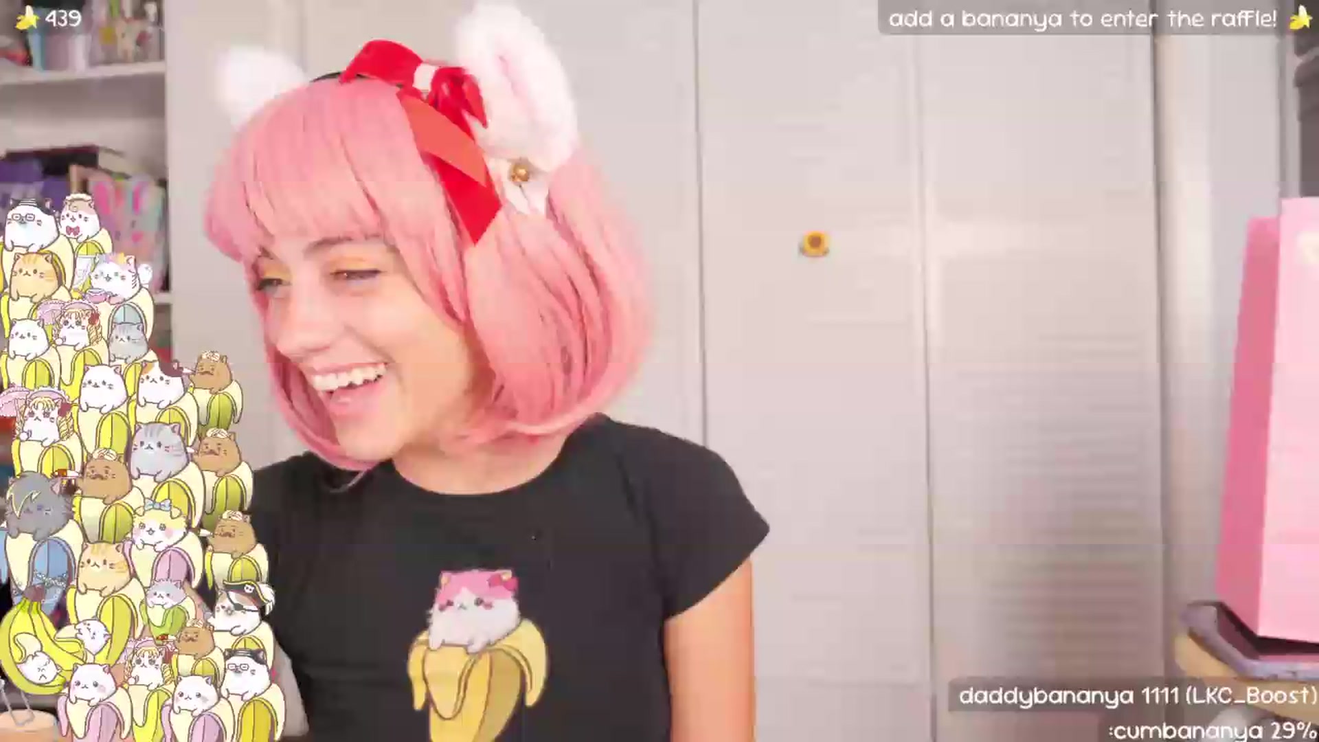 Gallery image thumbnail from NaomiDee's myfreecams stream on, 07/11/2026, 04:27 image 15 of 20
