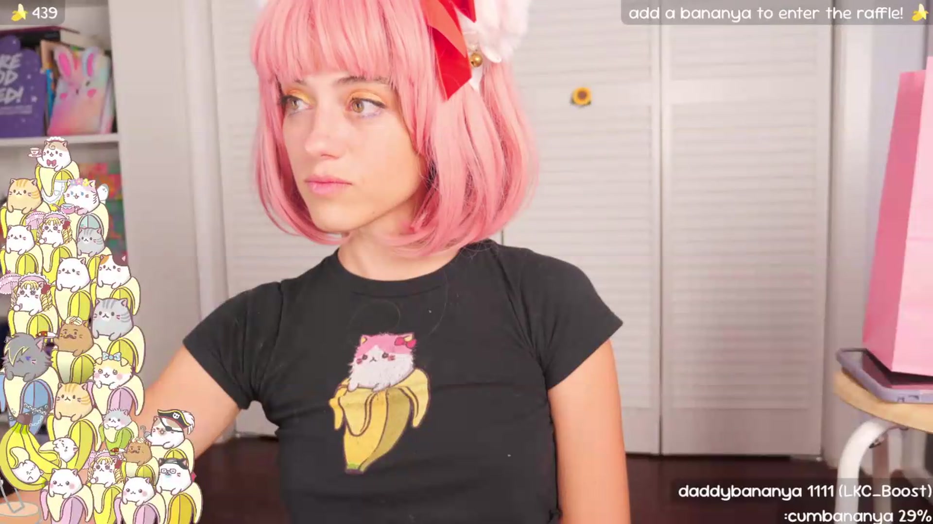 Gallery image thumbnail from NaomiDee's myfreecams stream on, 07/11/2026, 04:27 image 14 of 20