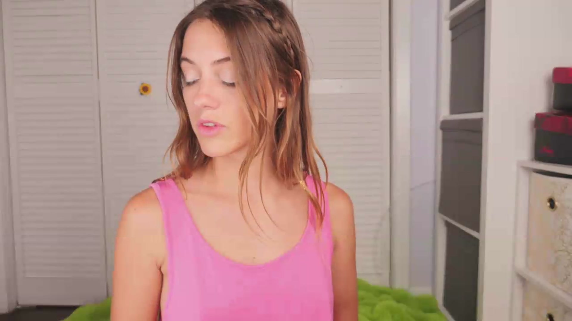 Gallery image thumbnail from NaomiDee's myfreecams stream on, 07/27/2026, 10:18 image 3 of 20