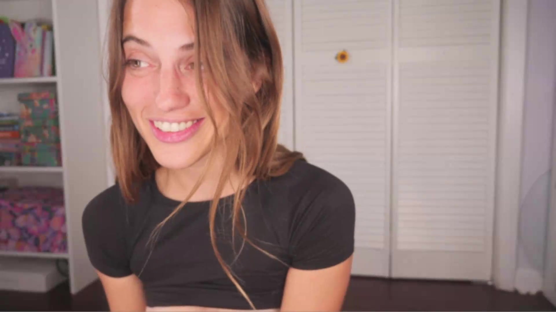 Gallery image thumbnail from NaomiDee's myfreecams stream on, 09/13/2026, 07:27 image 8 of 20
