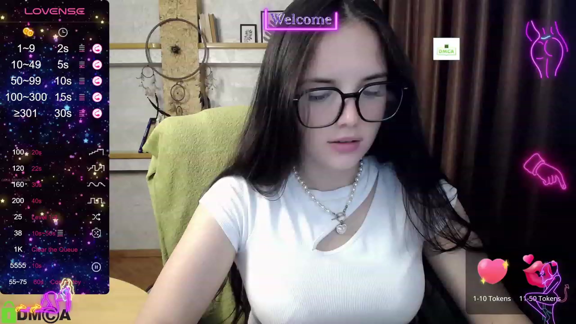 Gallery image thumbnail from NaomiGeorge's myfreecams stream on, 08/29/2023, 13:20 image 12 of 20